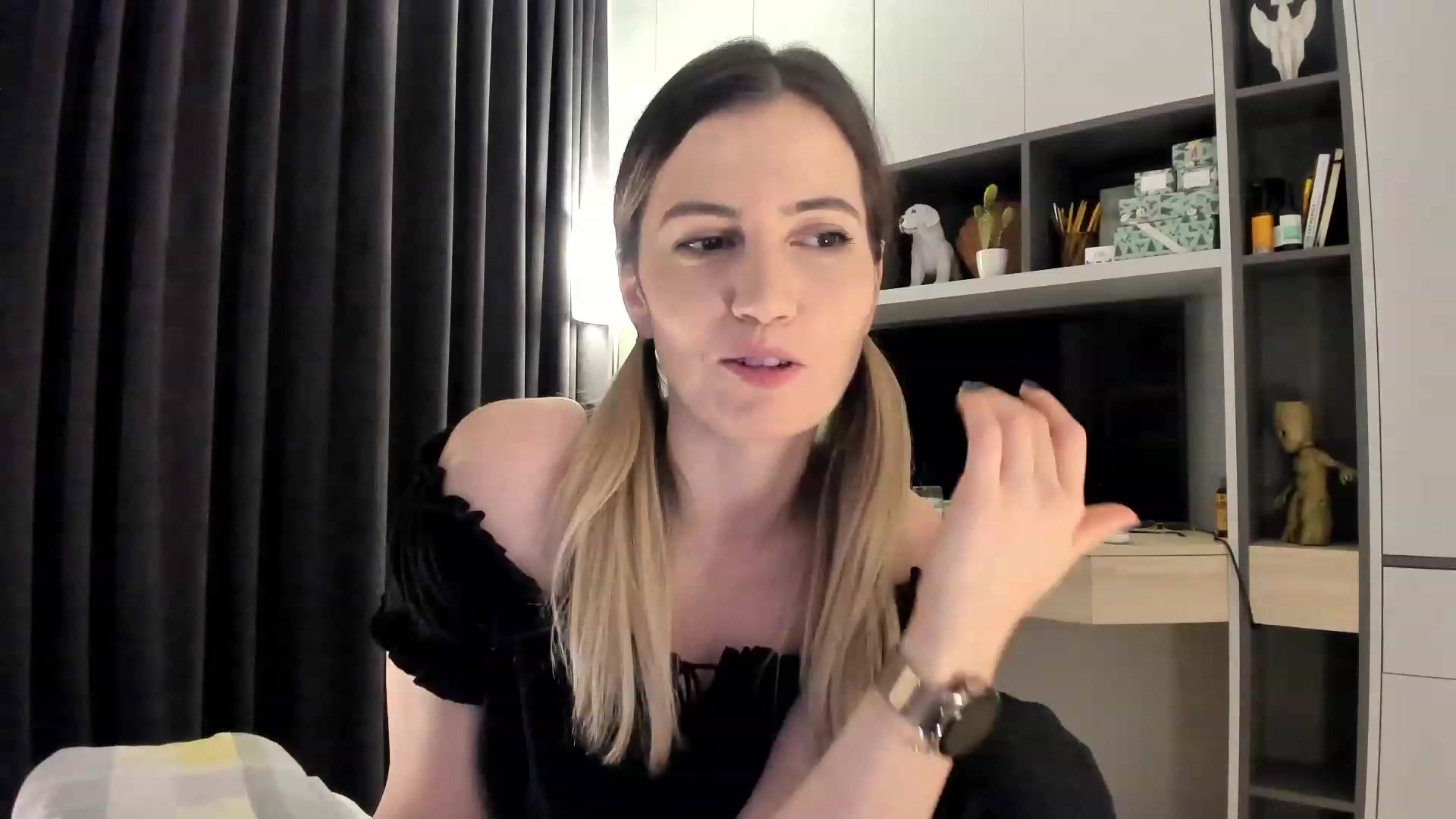 Gallery image thumbnail from happyendings_'s myfreecams stream on, 12/22/2023, 04:49 image 7 of 20