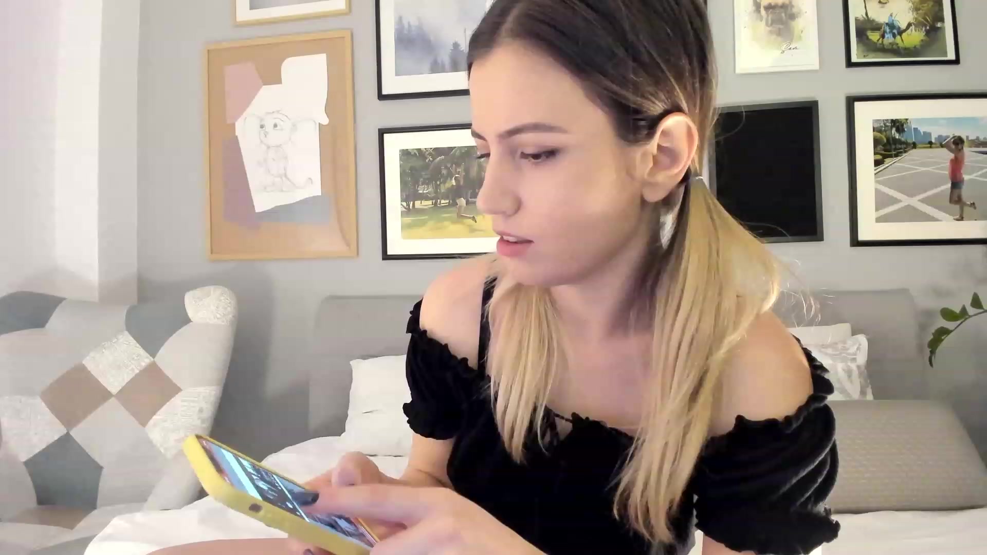 Gallery image thumbnail from happyendings_'s myfreecams stream on, 12/22/2023, 04:49 image 19 of 20