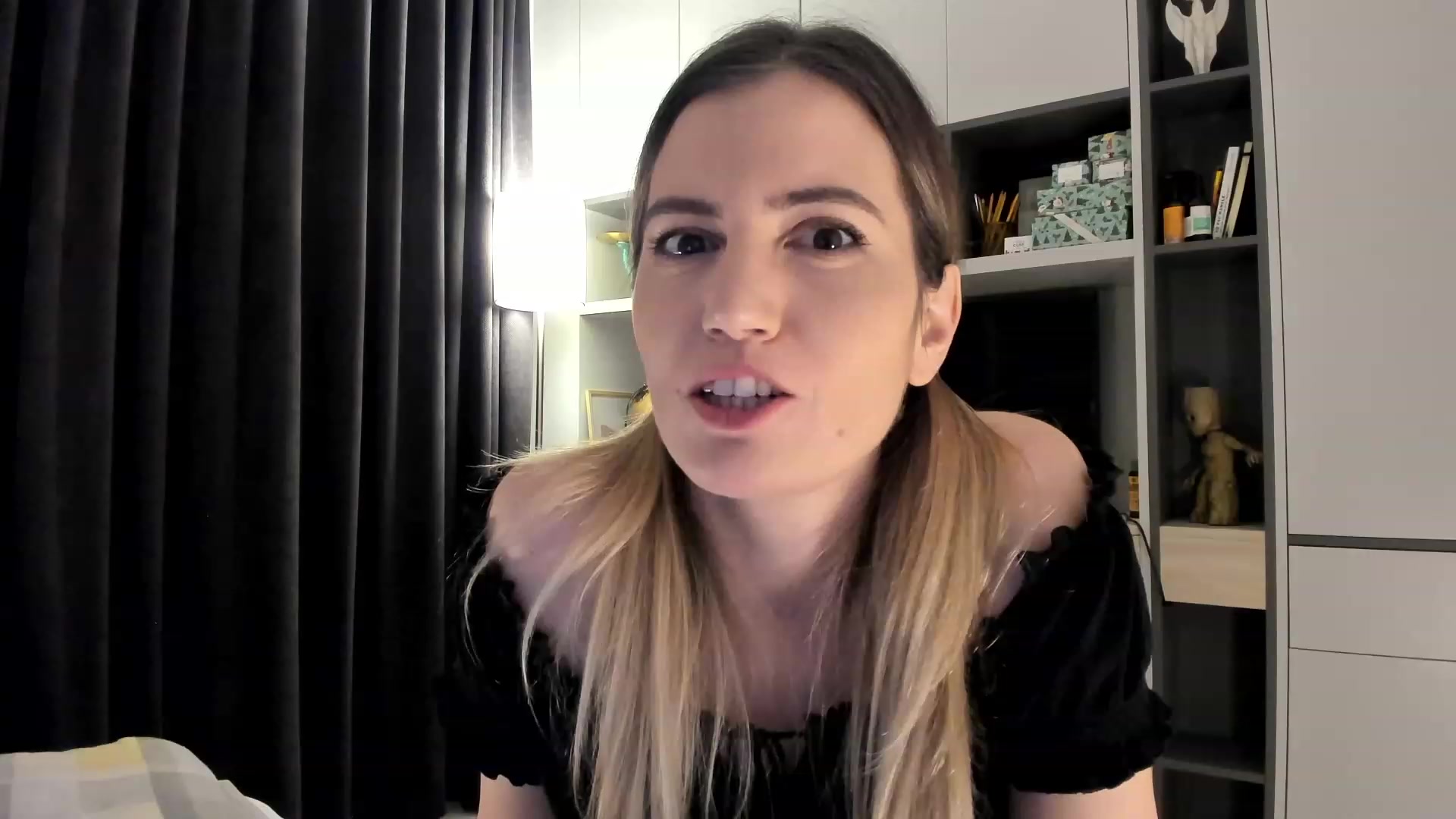 Gallery image thumbnail from happyendings_'s myfreecams stream on, 12/22/2023, 04:49 image 2 of 20
