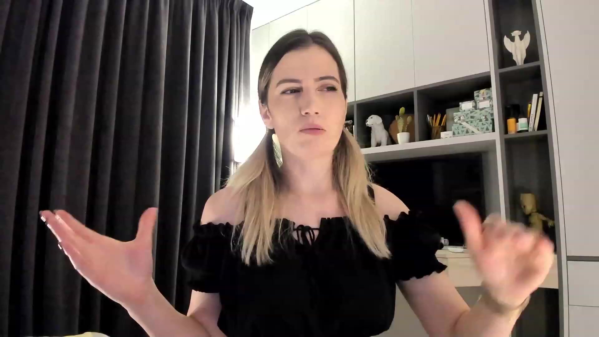 Gallery image thumbnail from happyendings_'s myfreecams stream on, 12/22/2023, 04:49 image 3 of 20
