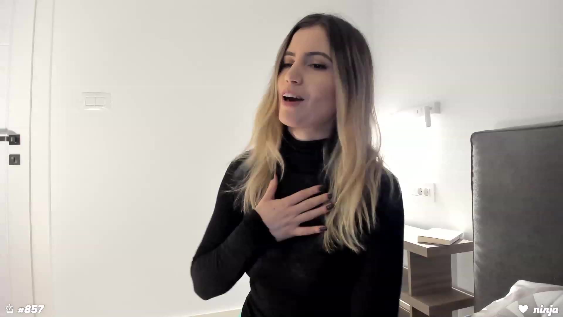 Gallery image thumbnail from happyendings_'s myfreecams stream on, 01/04/2024, 04:26 image 11 of 20