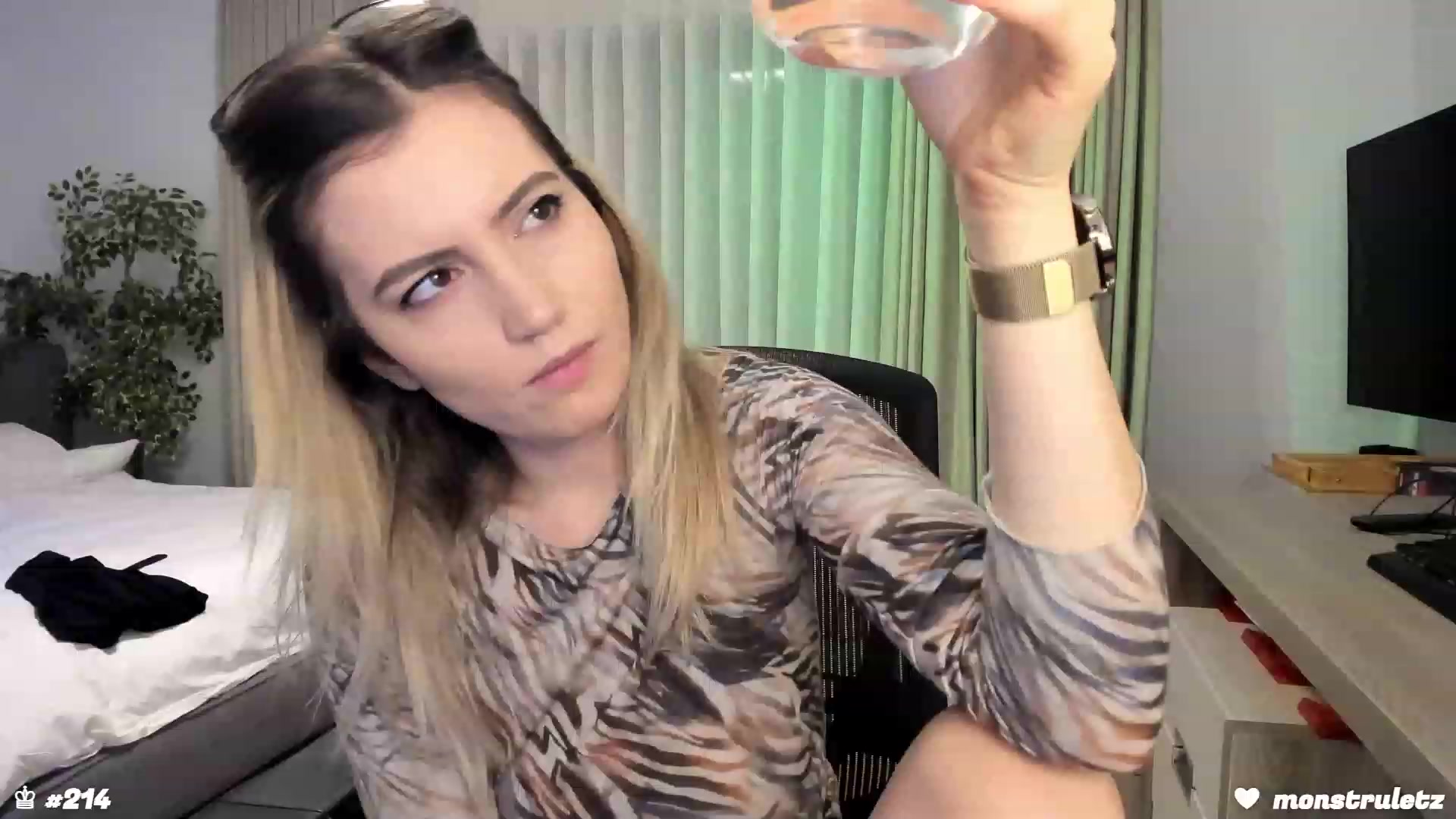 Gallery image thumbnail from happyendings_'s myfreecams stream on, 01/07/2024, 06:26 image 3 of 20