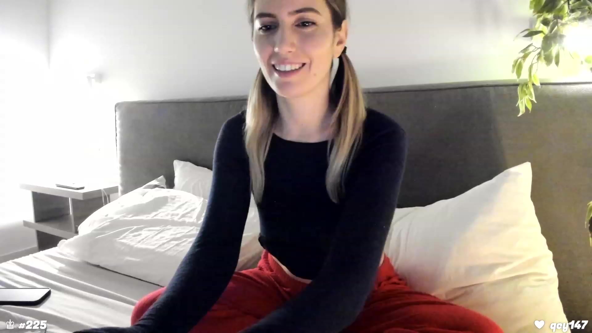 Gallery image thumbnail from happyendings_'s myfreecams stream on, 01/08/2024, 22:07 image 6 of 20