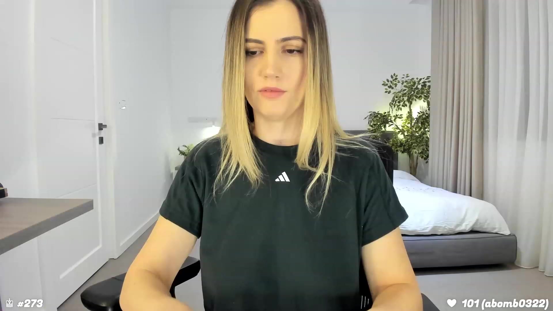 Gallery image thumbnail from happyendings_'s myfreecams stream on, 01/27/2024, 24:01 image 3 of 20