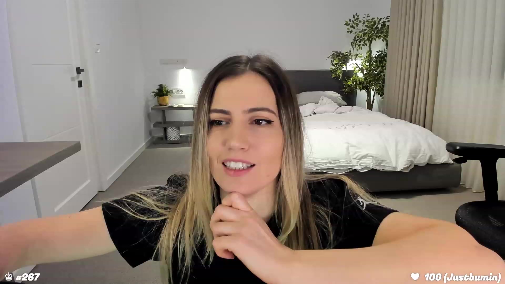 Gallery image thumbnail from happyendings_'s myfreecams stream on, 01/27/2024, 22:30 image 20 of 20