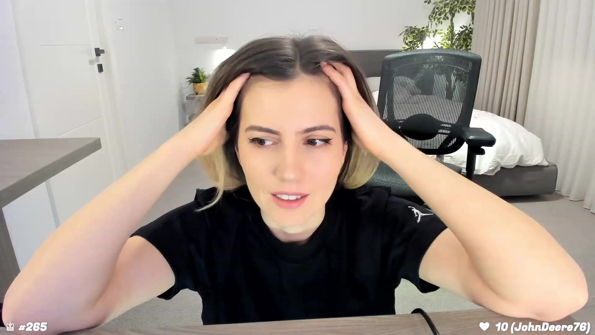 Gallery image thumbnail from happyendings_'s myfreecams stream on, 01/27/2024, 22:30 image 5 of 20