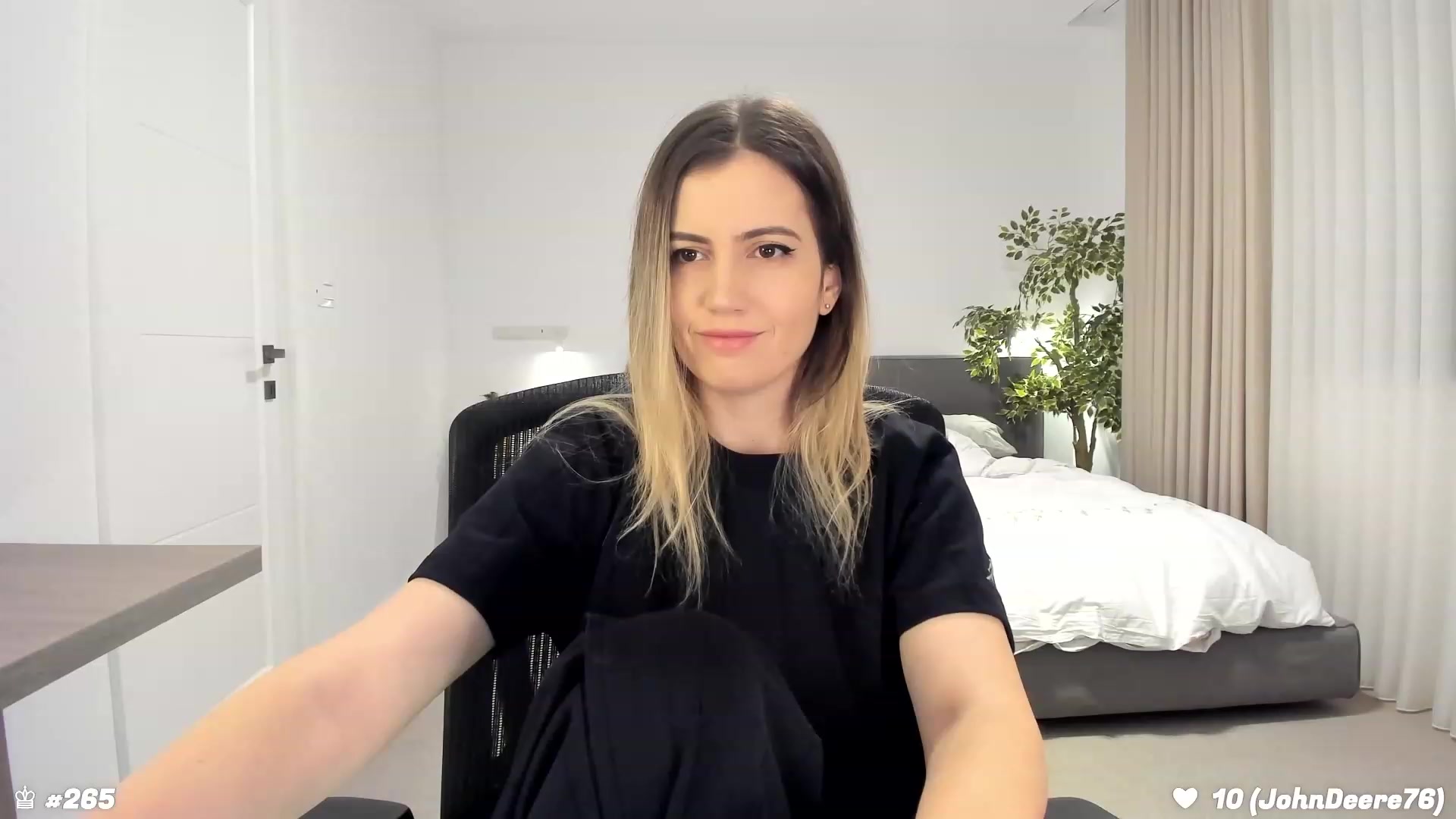 Gallery image thumbnail from happyendings_'s myfreecams stream on, 01/27/2024, 22:30 image 12 of 20