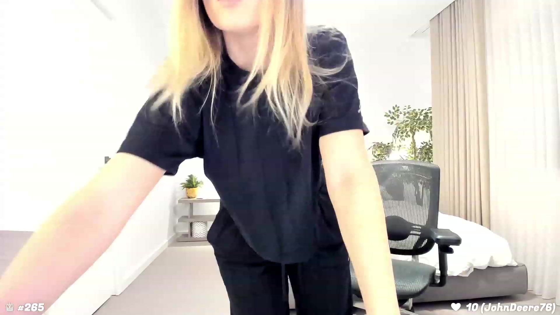 Gallery image thumbnail from happyendings_'s myfreecams stream on, 01/27/2024, 22:30 image 9 of 20