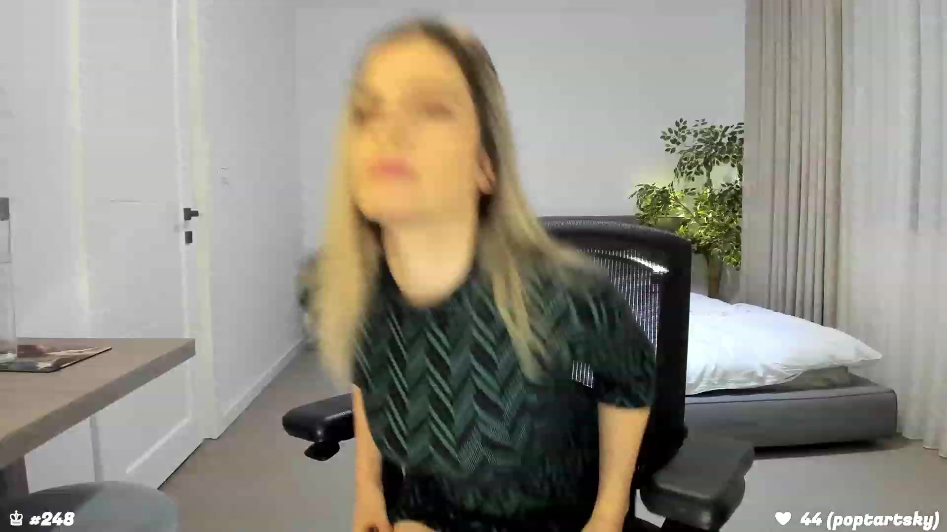 Gallery image thumbnail from happyendings_'s myfreecams stream on, 01/29/2024, 22:06 image 4 of 20