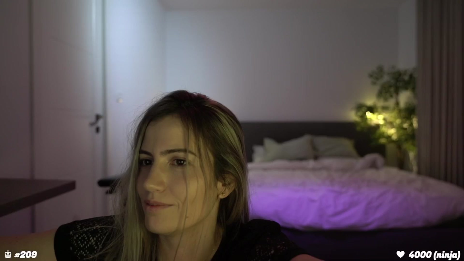 Gallery image thumbnail from happyendings_'s myfreecams stream on, 01/31/2024, 01:27 image 14 of 20