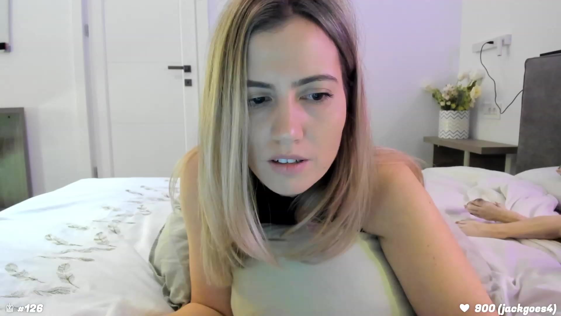 Gallery image thumbnail from happyendings_'s myfreecams stream on, 02/04/2024, 23:19 image 14 of 20