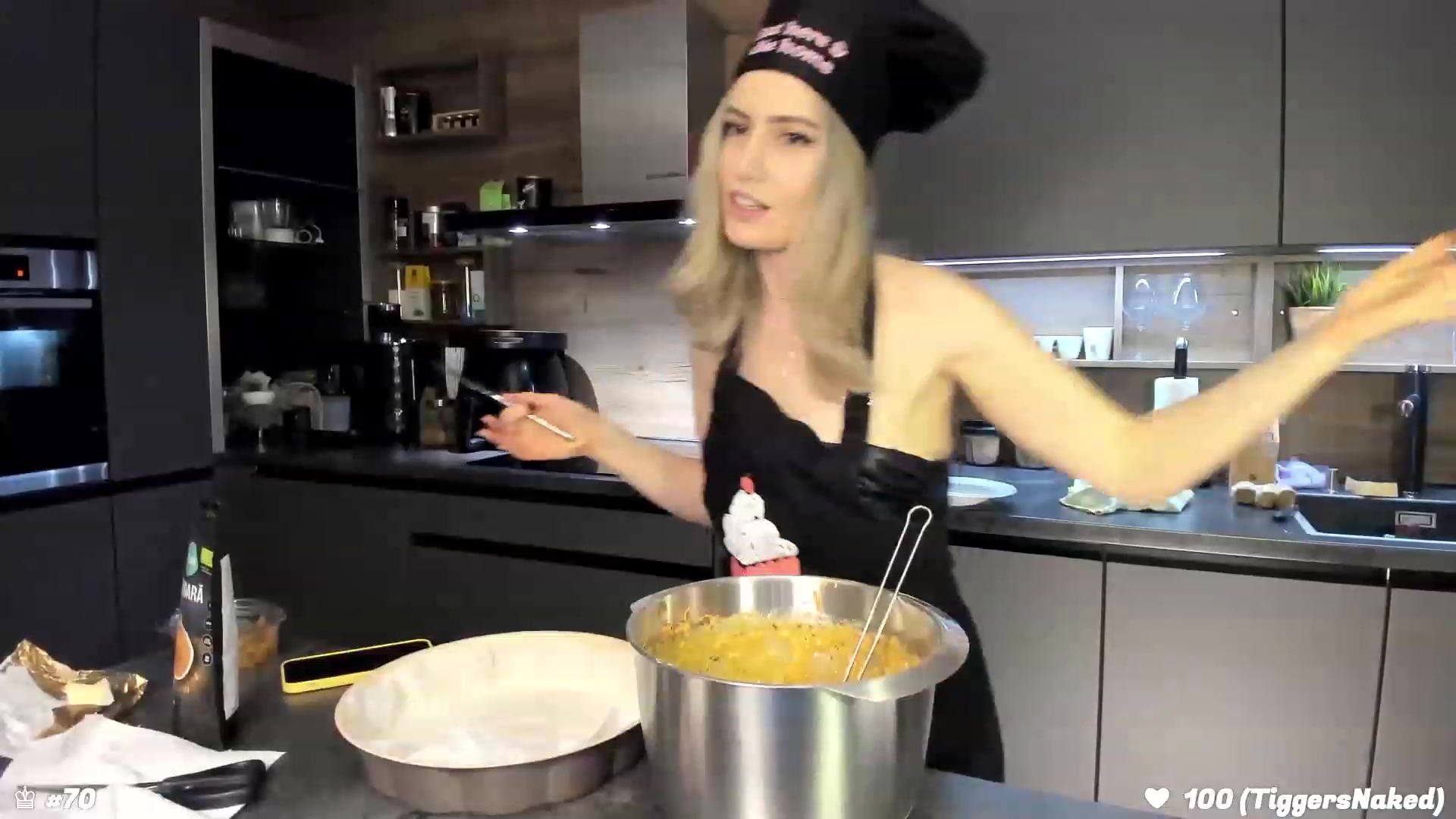 Gallery image thumbnail from happyendings_'s myfreecams stream on, 02/08/2024, 23:51 image 13 of 20