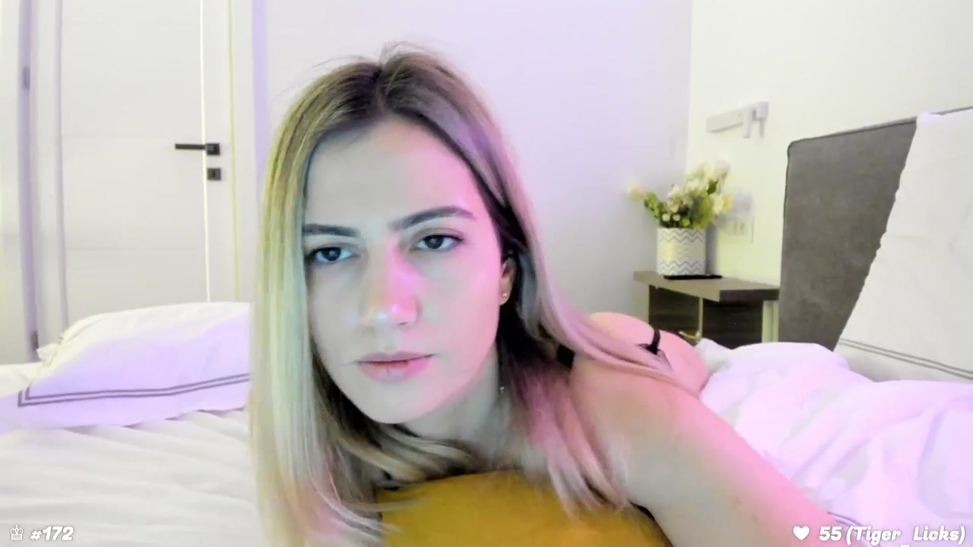 Gallery image thumbnail from happyendings_'s myfreecams stream on, 02/17/2024, 05:17 image 4 of 20