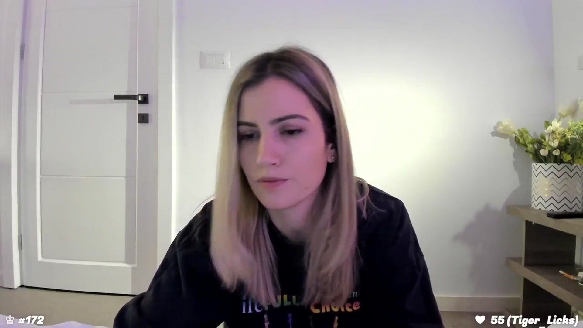 Gallery image thumbnail from happyendings_'s myfreecams stream on, 02/17/2024, 05:17 image 14 of 20