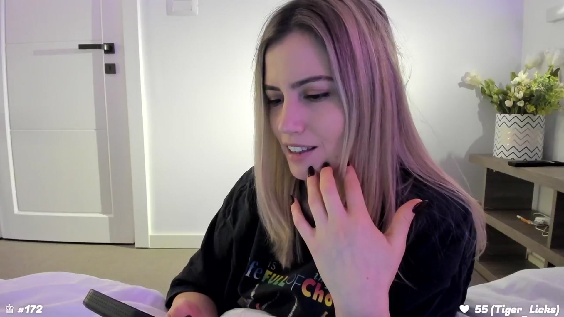 Gallery image thumbnail from happyendings_'s myfreecams stream on, 02/17/2024, 05:17 image 18 of 20