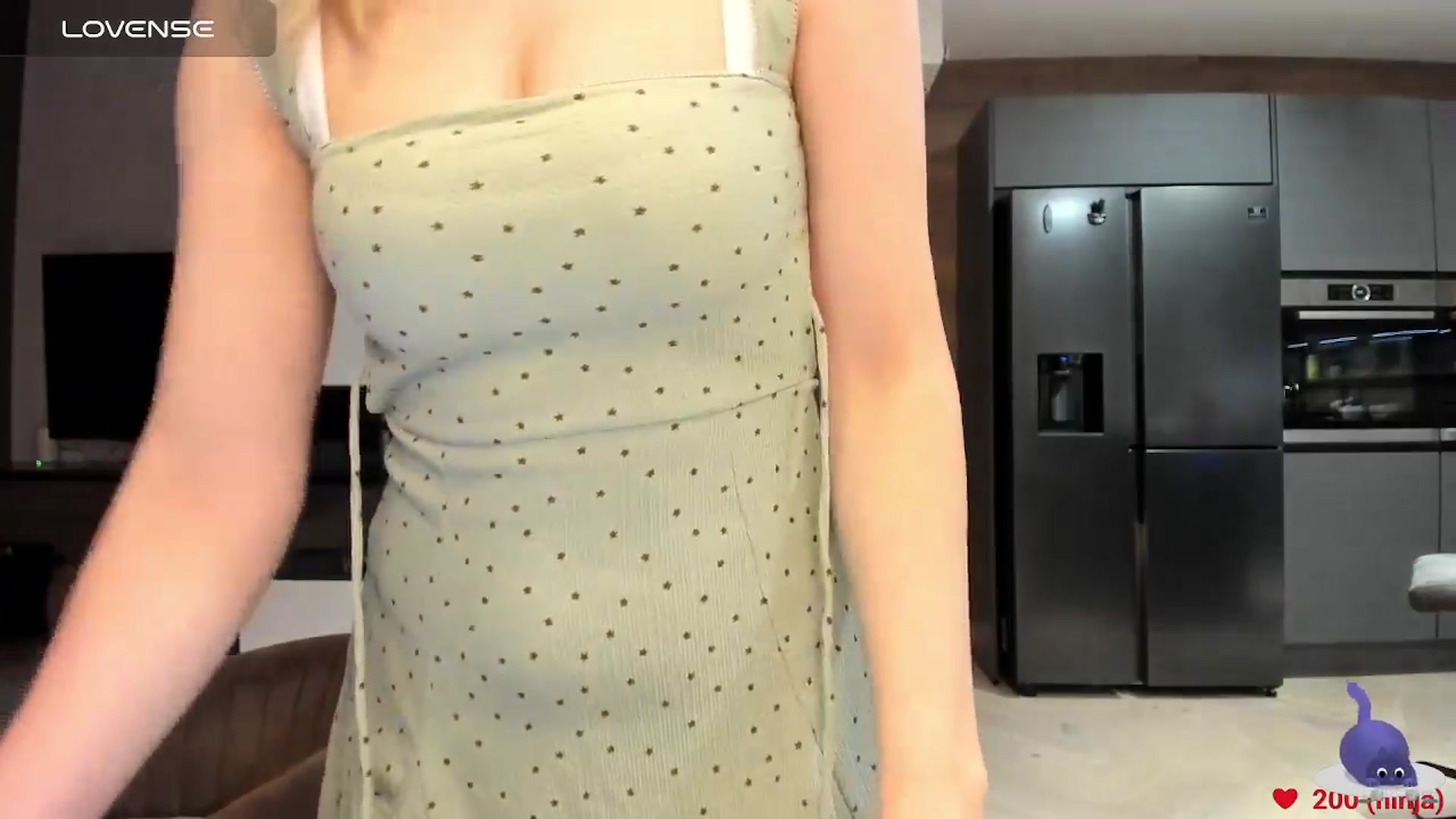 Gallery image thumbnail from happyendings_'s myfreecams stream on, 04/05/2024, 23:02 image 3 of 20