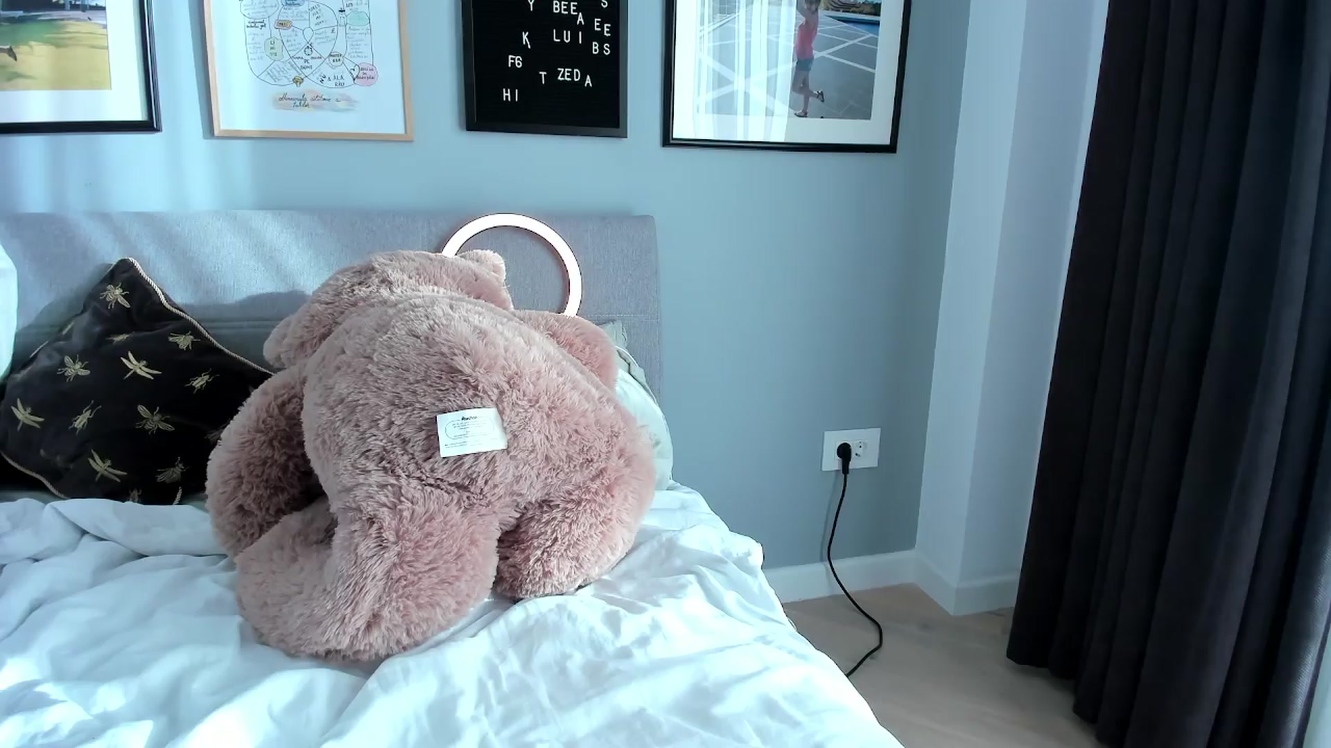 Gallery image thumbnail from happyendings_'s myfreecams stream on, 04/09/2024, 06:10 image 5 of 20