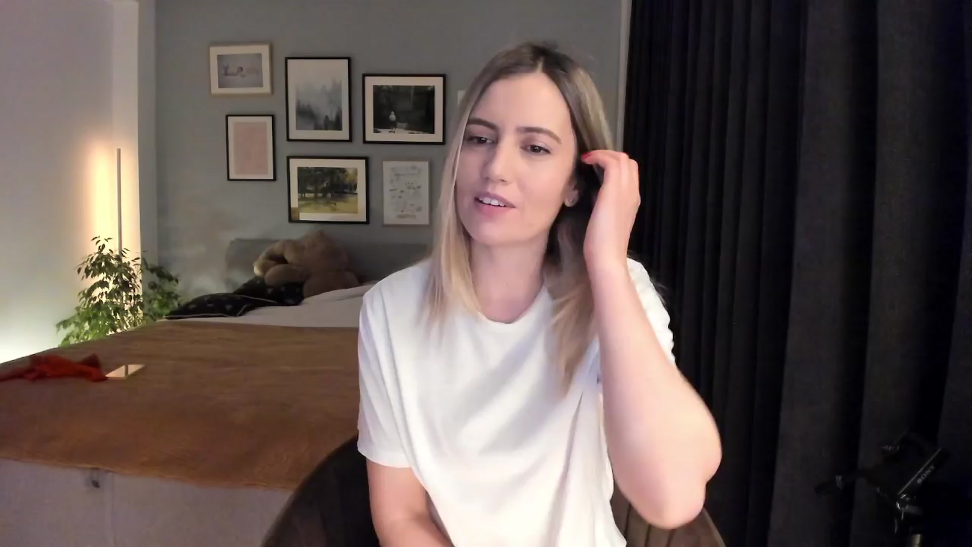 Gallery image thumbnail from happyendings_'s myfreecams stream on, 04/12/2024, 22:54 image 2 of 20