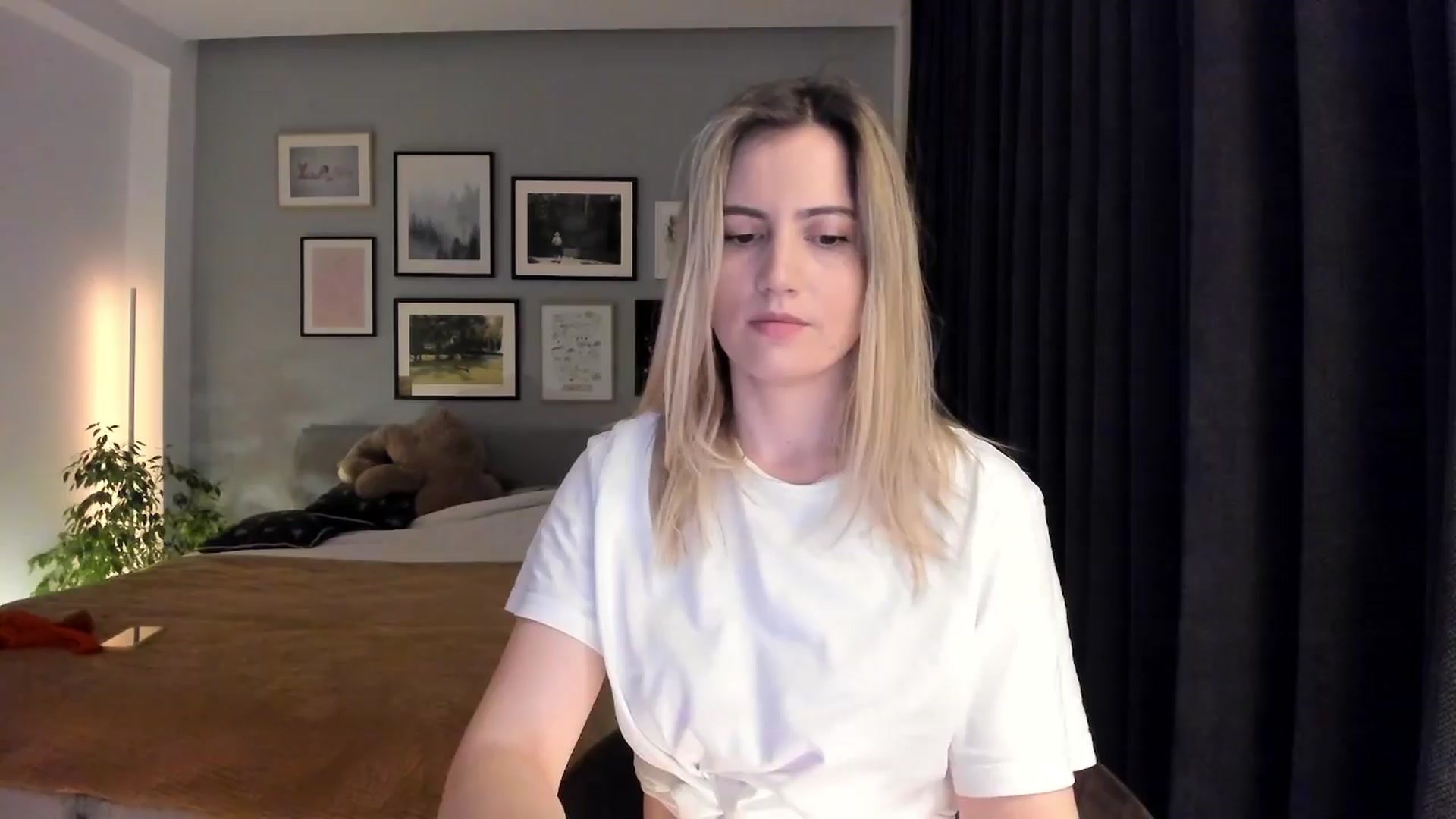 Gallery image thumbnail from happyendings_'s myfreecams stream on, 04/12/2024, 22:54 image 20 of 20