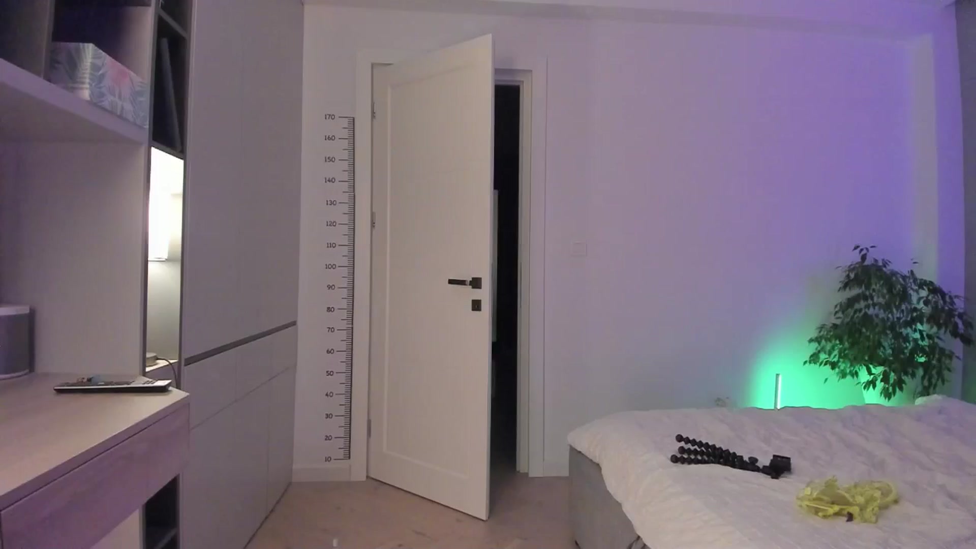 Gallery image thumbnail from happyendings_'s myfreecams stream on, 04/21/2024, 24:02 image 2 of 20
