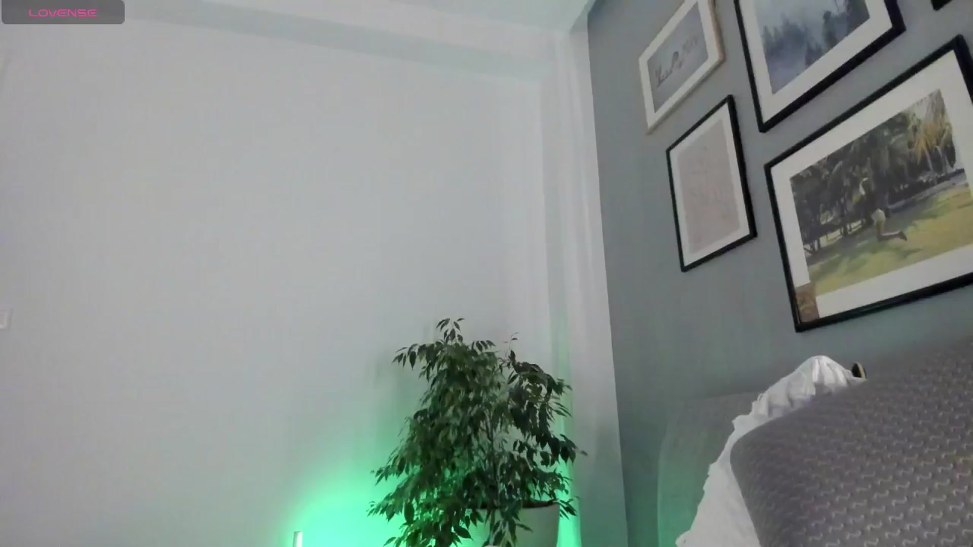 Gallery image thumbnail from happyendings_'s myfreecams stream on, 04/22/2024, 05:21 image 9 of 20