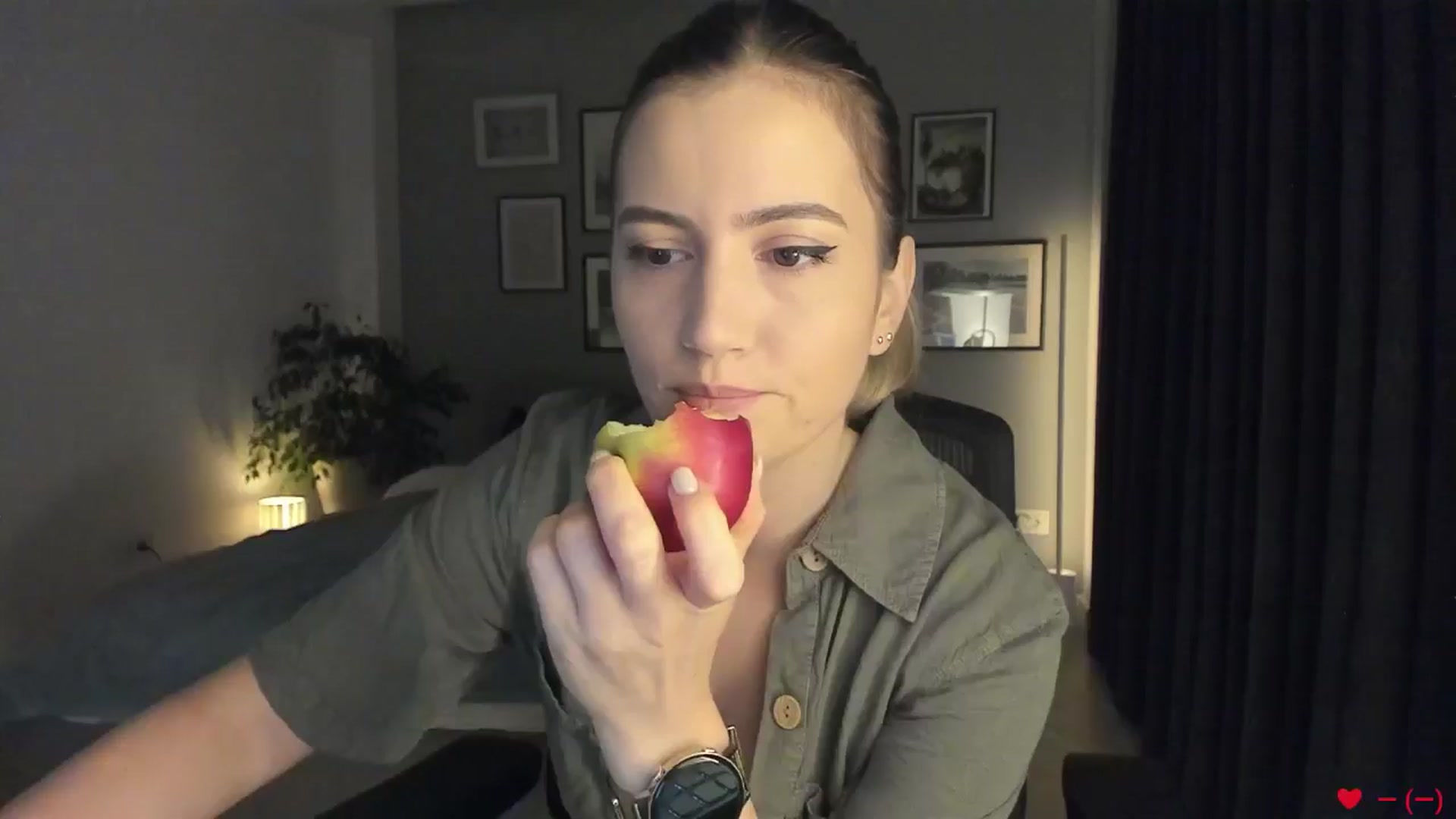 Gallery image thumbnail from happyendings_'s myfreecams stream on, 05/09/2024, 05:03 image 1 of 20