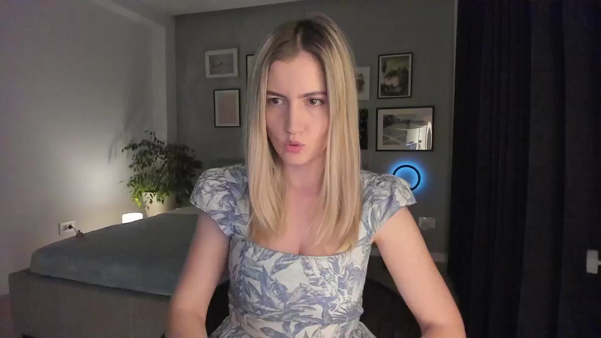 Gallery image thumbnail from happyendings_'s myfreecams stream on, 05/19/2024, 21:28 image 1 of 20