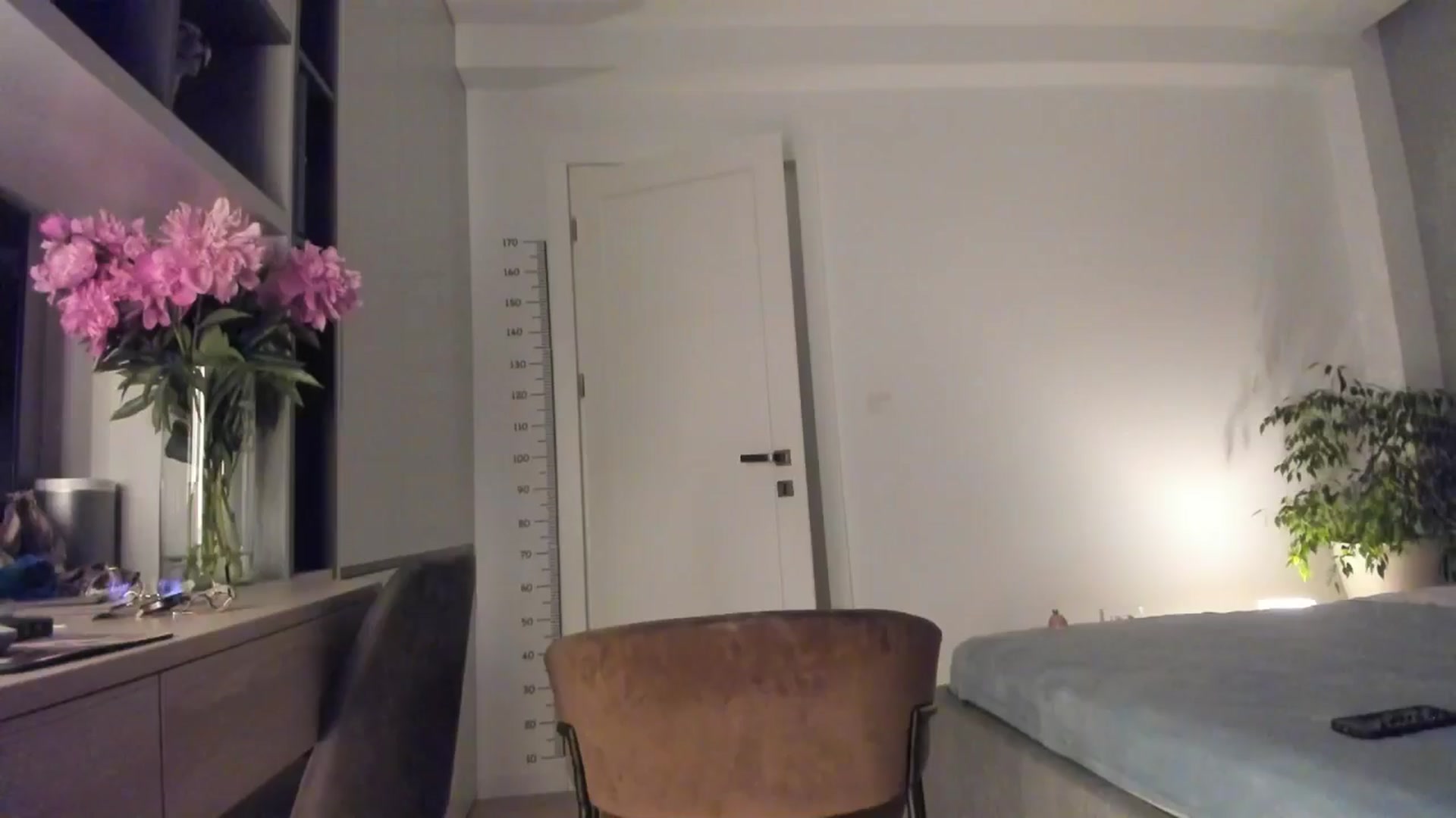 Gallery image thumbnail from happyendings_'s myfreecams stream on, 05/20/2024, 24:46 image 2 of 20