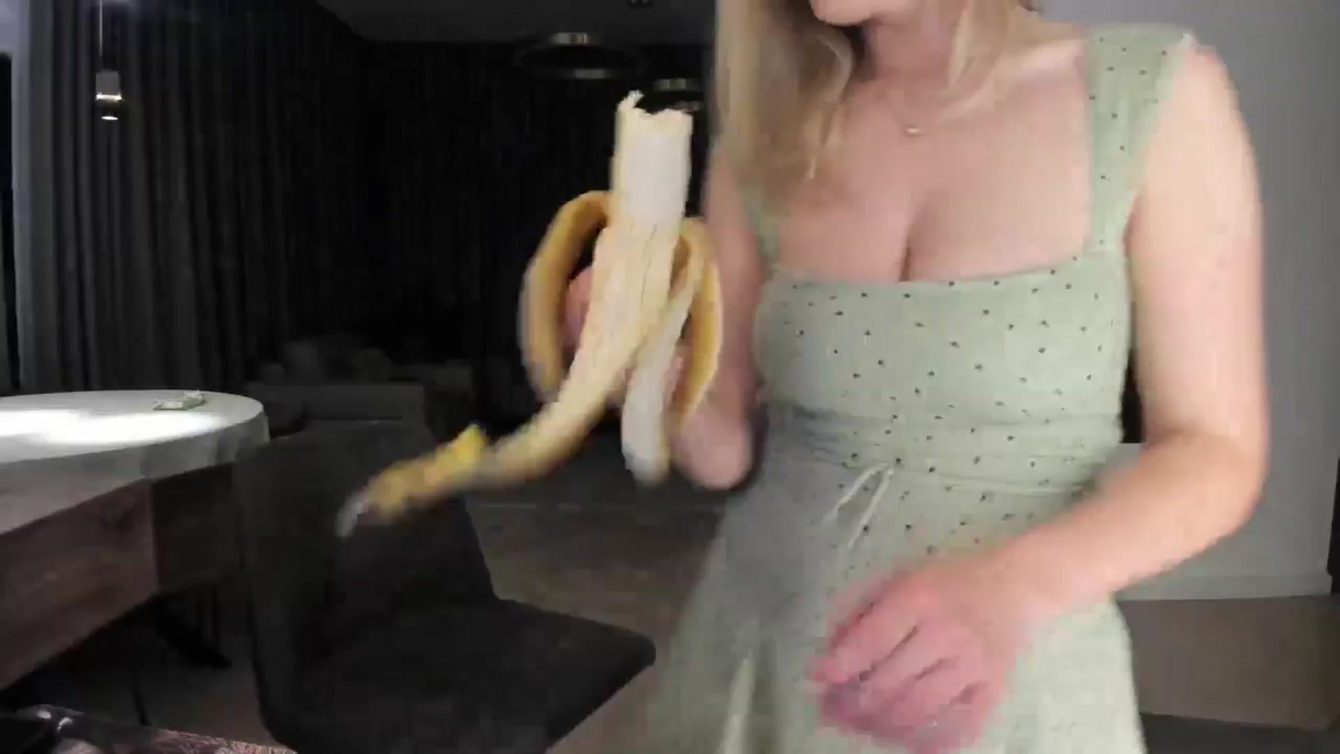 Gallery image thumbnail from happyendings_'s myfreecams stream on, 05/31/2024, 02:28 image 8 of 20