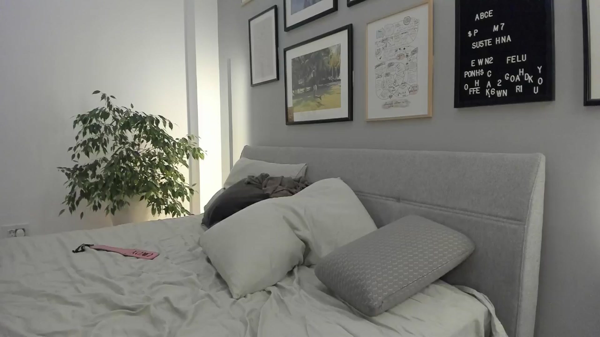 Gallery image thumbnail from happyendings_'s myfreecams stream on, 06/15/2024, 04:52 image 13 of 20
