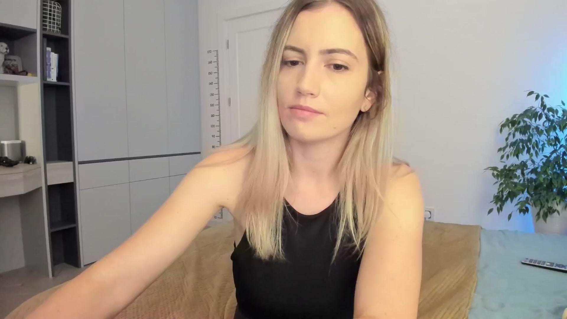 Gallery image thumbnail from happyendings_'s myfreecams stream on, 06/25/2024, 05:29 image 4 of 20