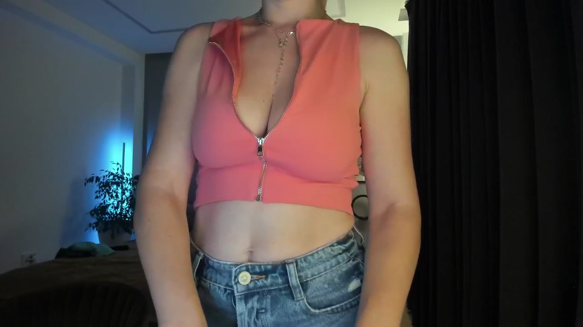 Gallery image thumbnail from happyendings_'s myfreecams stream on, 06/29/2024, 24:07 image 3 of 20