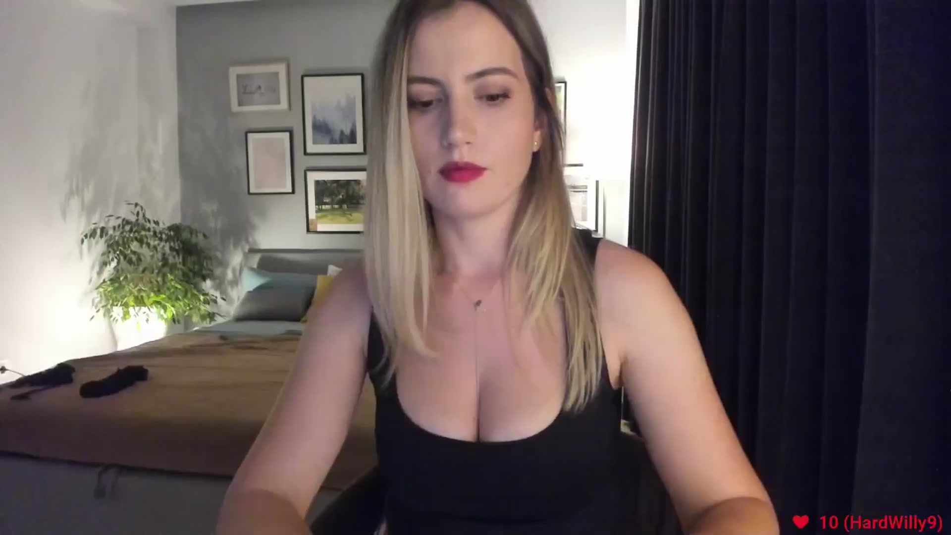 Gallery image thumbnail from happyendings_'s myfreecams stream on, 06/30/2024, 24:04 image 3 of 20