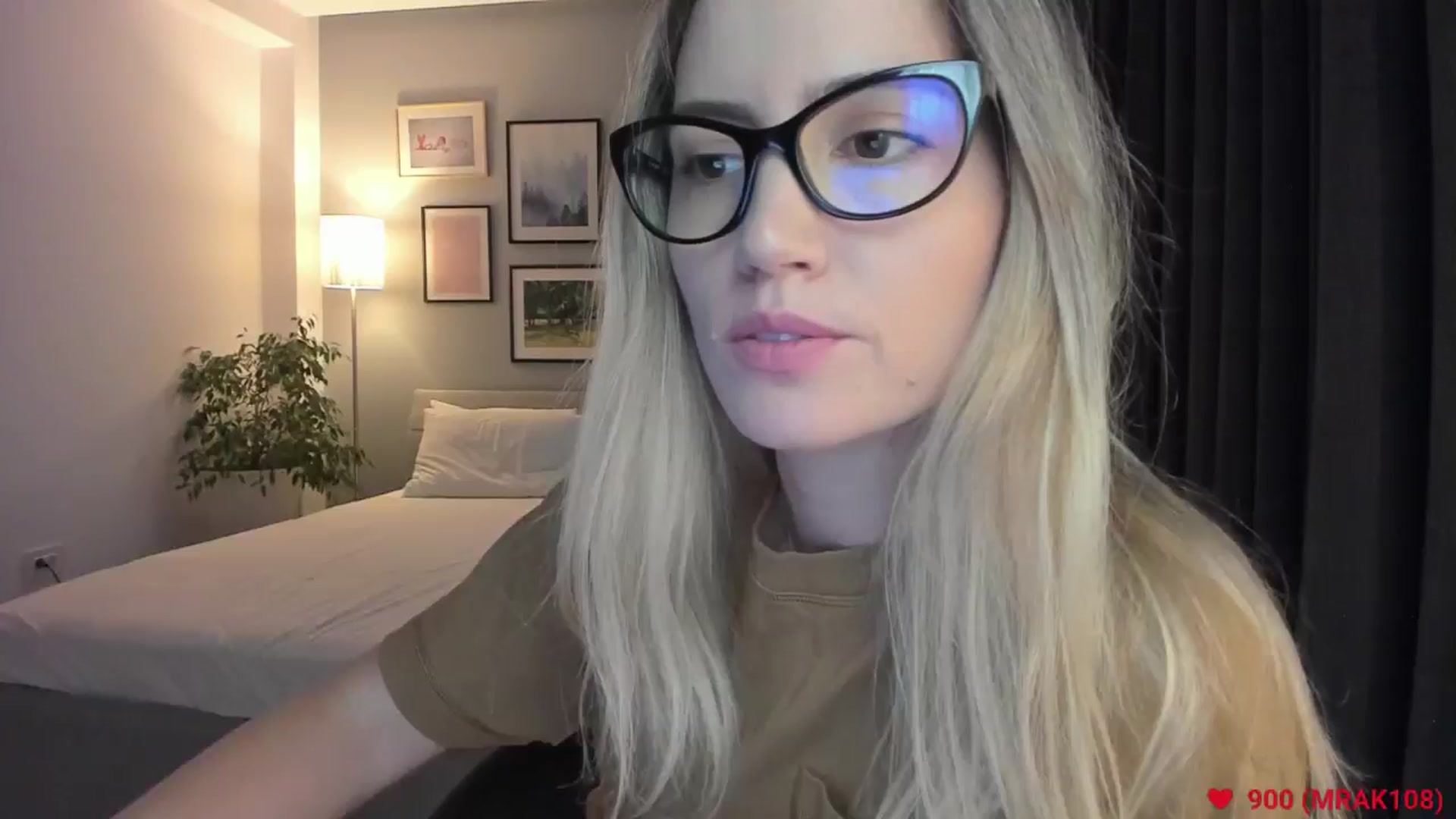 Gallery image thumbnail from happyendings_'s myfreecams stream on, 07/21/2024, 24:04 image 6 of 20