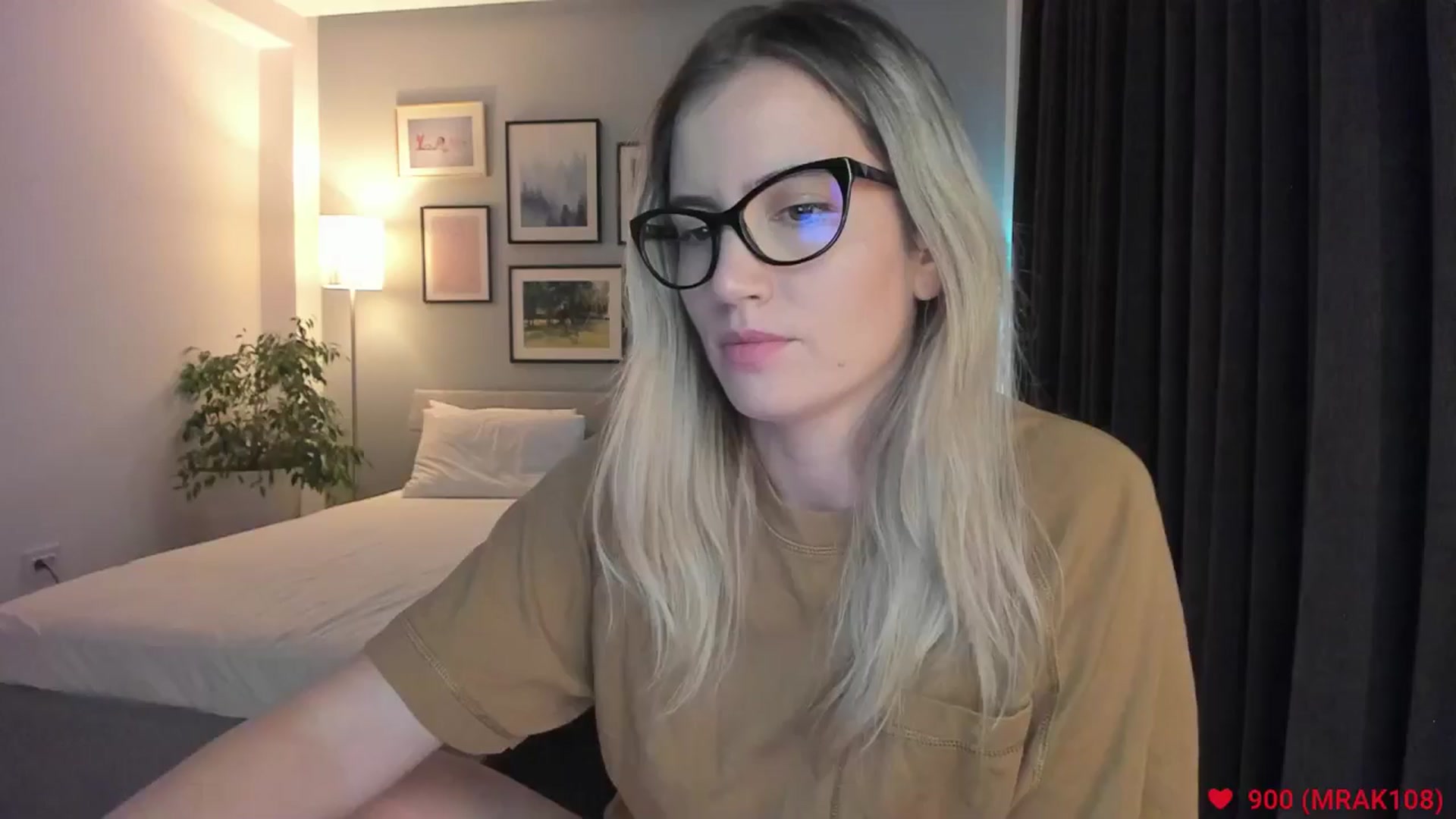 Gallery image thumbnail from happyendings_'s myfreecams stream on, 07/21/2024, 24:04 image 8 of 20