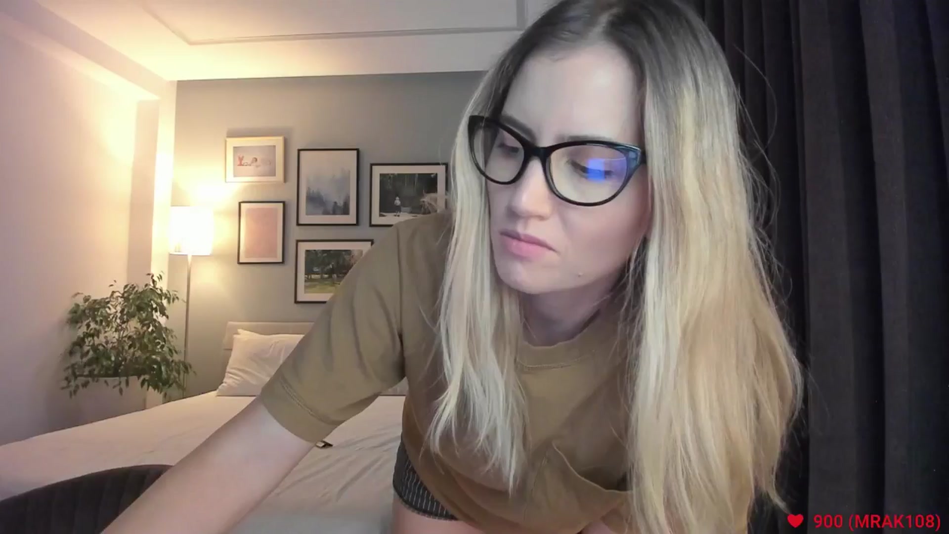 Gallery image thumbnail from happyendings_'s myfreecams stream on, 07/21/2024, 24:04 image 16 of 20