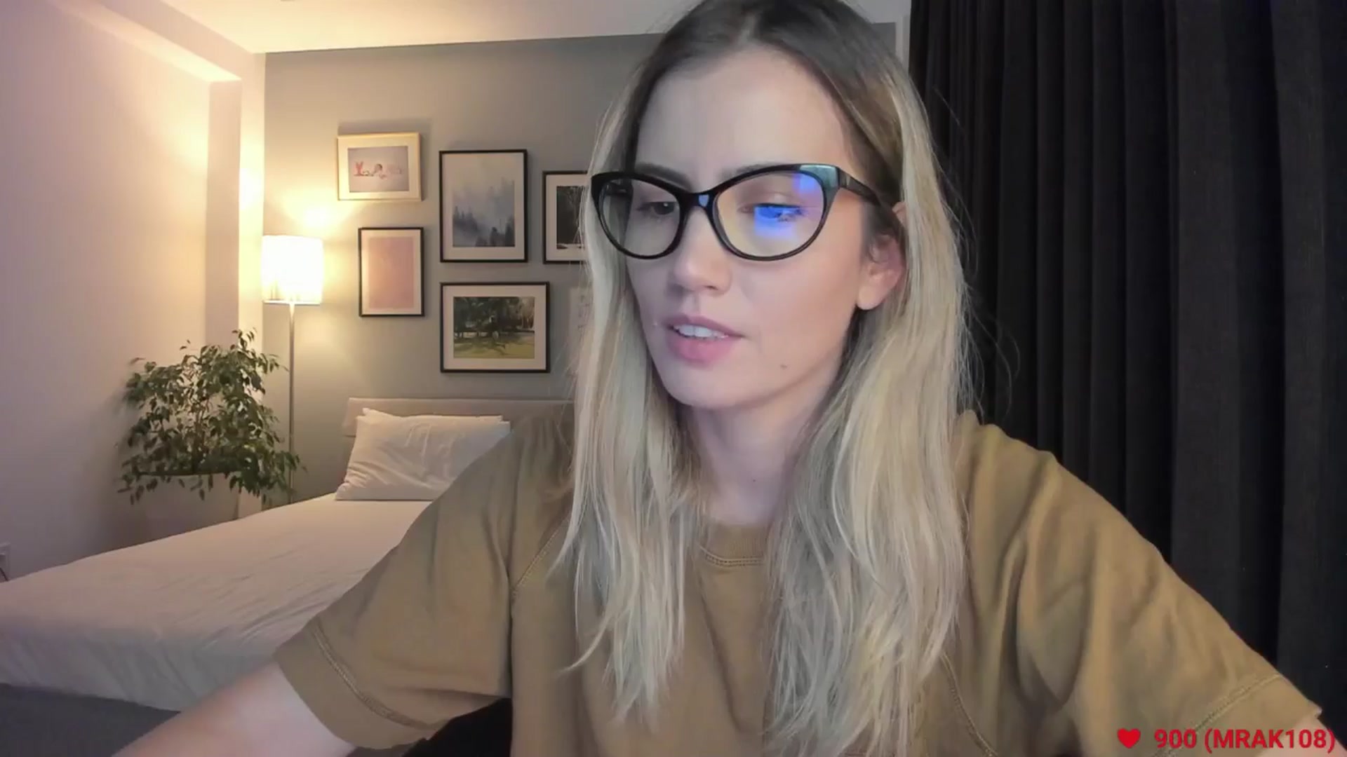 Gallery image thumbnail from happyendings_'s myfreecams stream on, 07/21/2024, 24:04 image 10 of 20