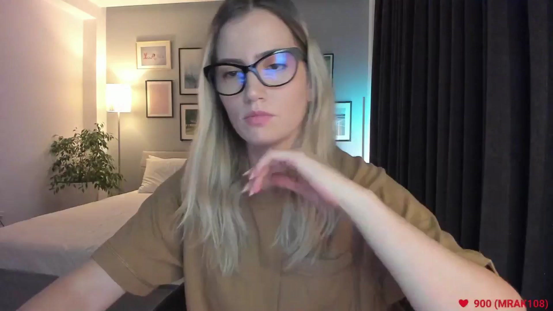Gallery image thumbnail from happyendings_'s myfreecams stream on, 07/21/2024, 24:04 image 12 of 20