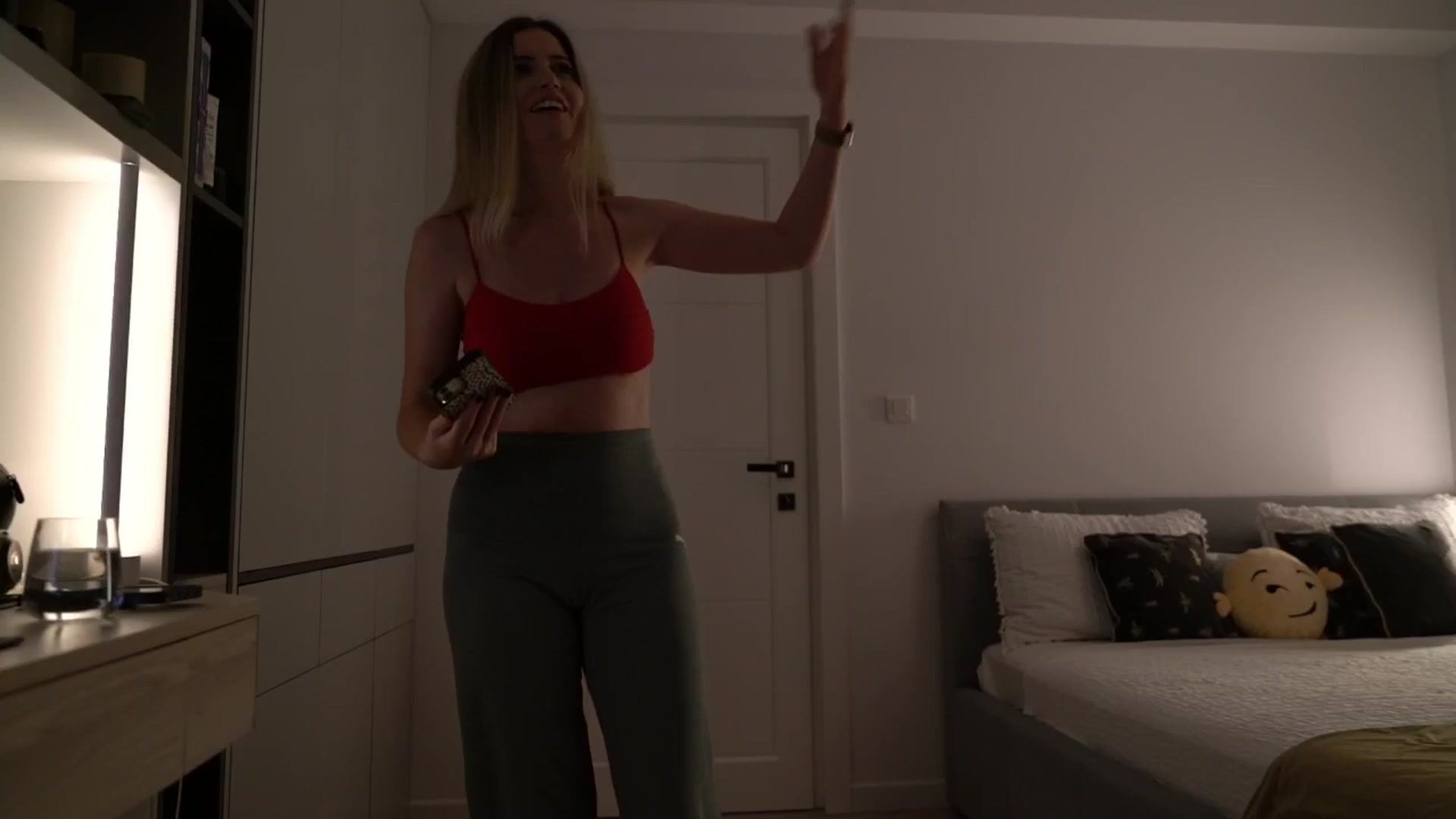 Gallery image thumbnail from happyendings_'s myfreecams stream on, 08/14/2024, 03:44 image 6 of 20