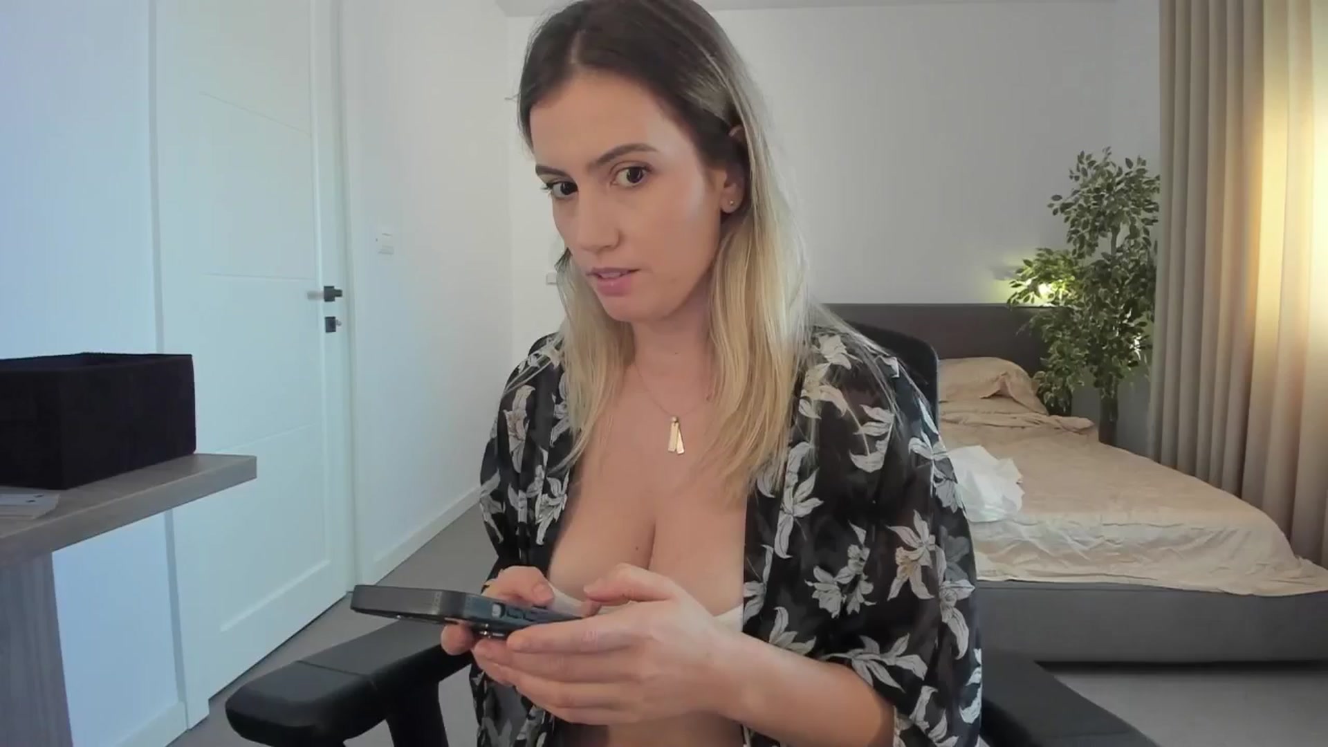 Gallery image thumbnail from happyendings_'s myfreecams stream on, 09/24/2024, 07:33 image 1 of 20