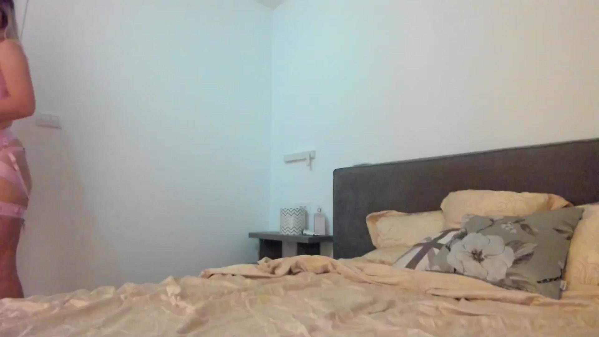Gallery image thumbnail from happyendings_'s myfreecams stream on, 09/25/2024, 03:50 image 17 of 20