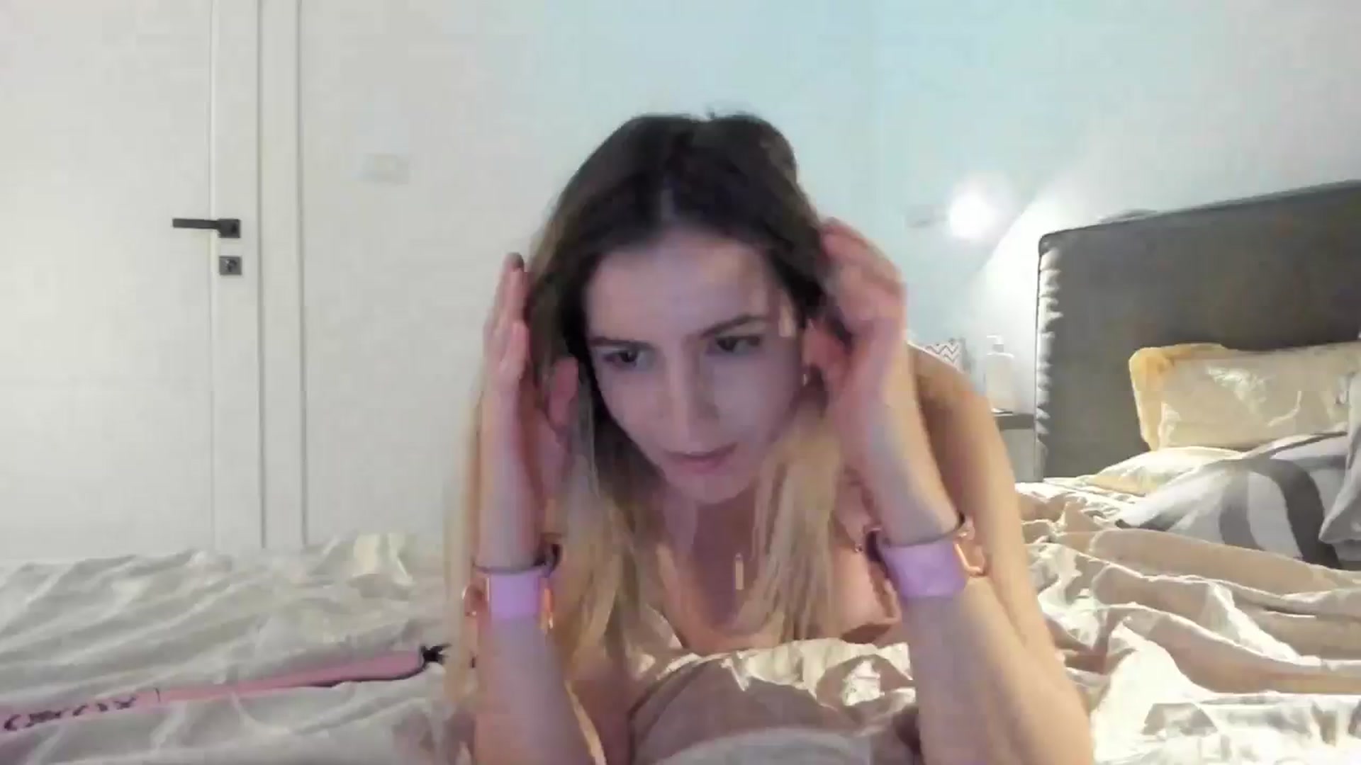 Gallery image thumbnail from happyendings_'s myfreecams stream on, 09/25/2024, 04:33 image 1 of 20