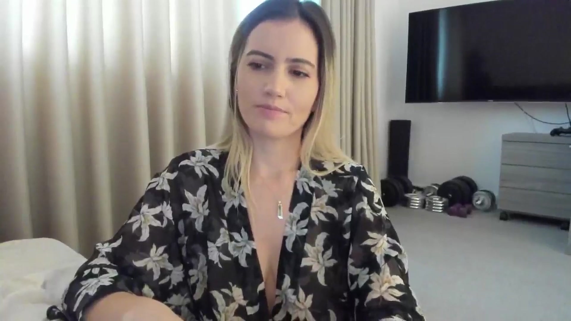 Gallery image thumbnail from happyendings_'s myfreecams stream on, 09/25/2024, 07:16 image 19 of 20
