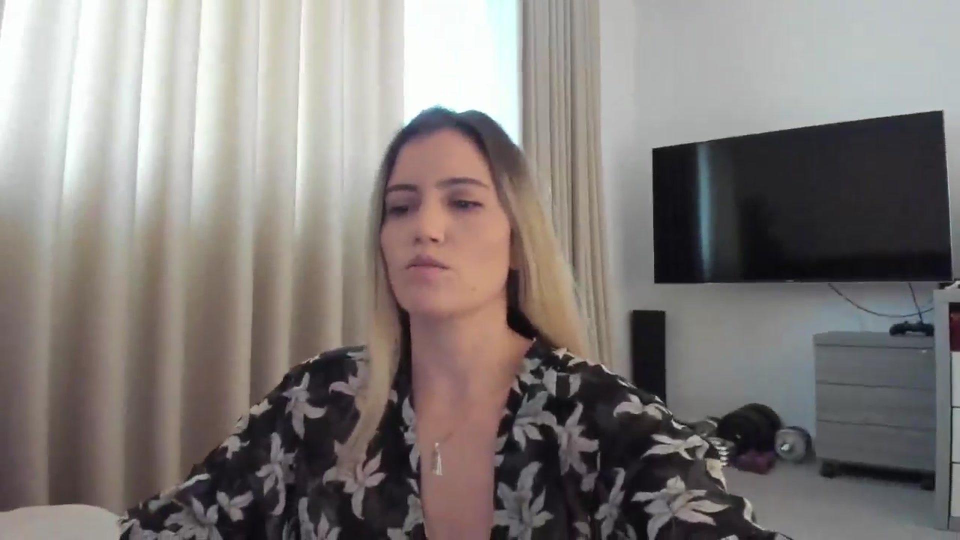 Gallery image thumbnail from happyendings_'s myfreecams stream on, 09/25/2024, 07:16 image 16 of 20