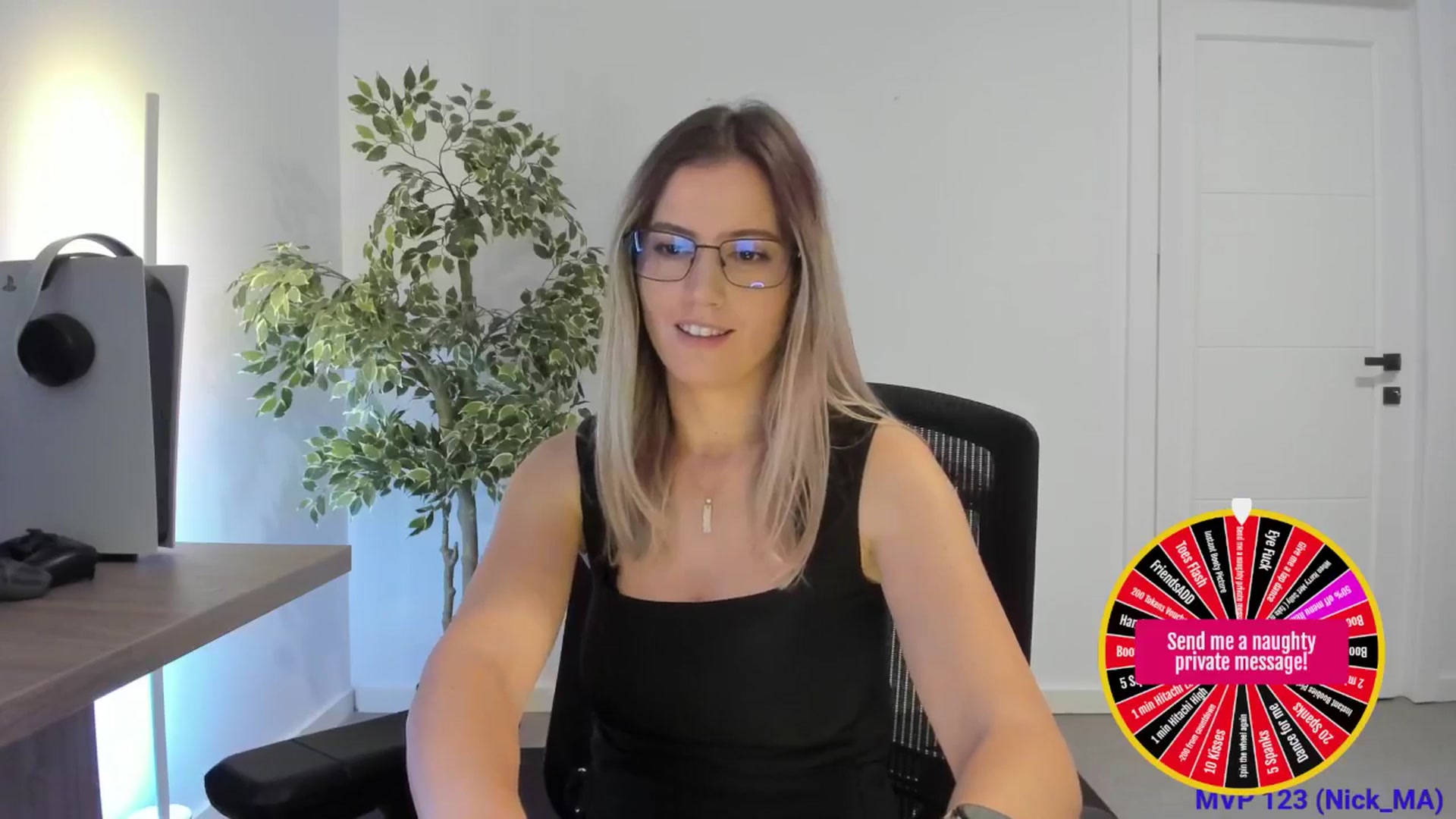 Gallery image thumbnail from happyendings_'s myfreecams stream on, 10/03/2024, 04:40 image 12 of 20