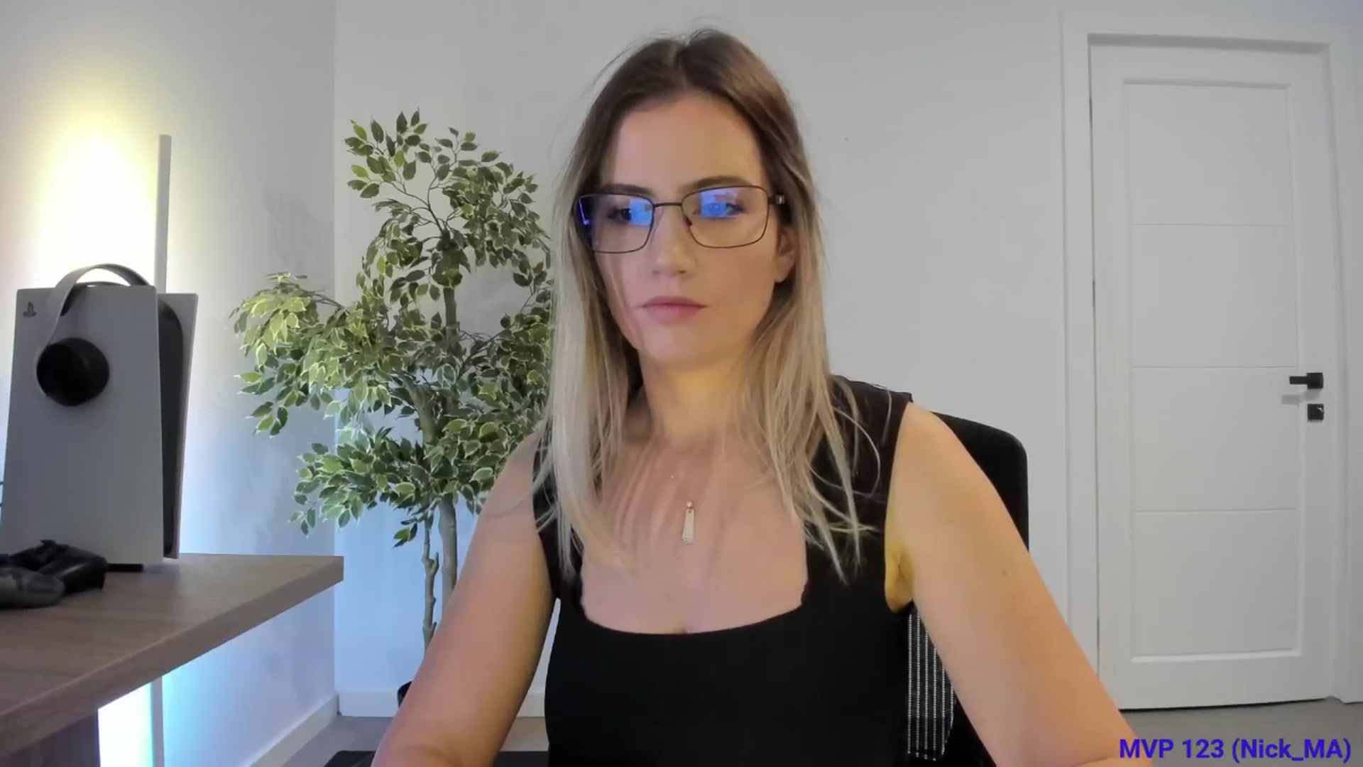 Gallery image thumbnail from happyendings_'s myfreecams stream on, 10/03/2024, 04:40 image 14 of 20