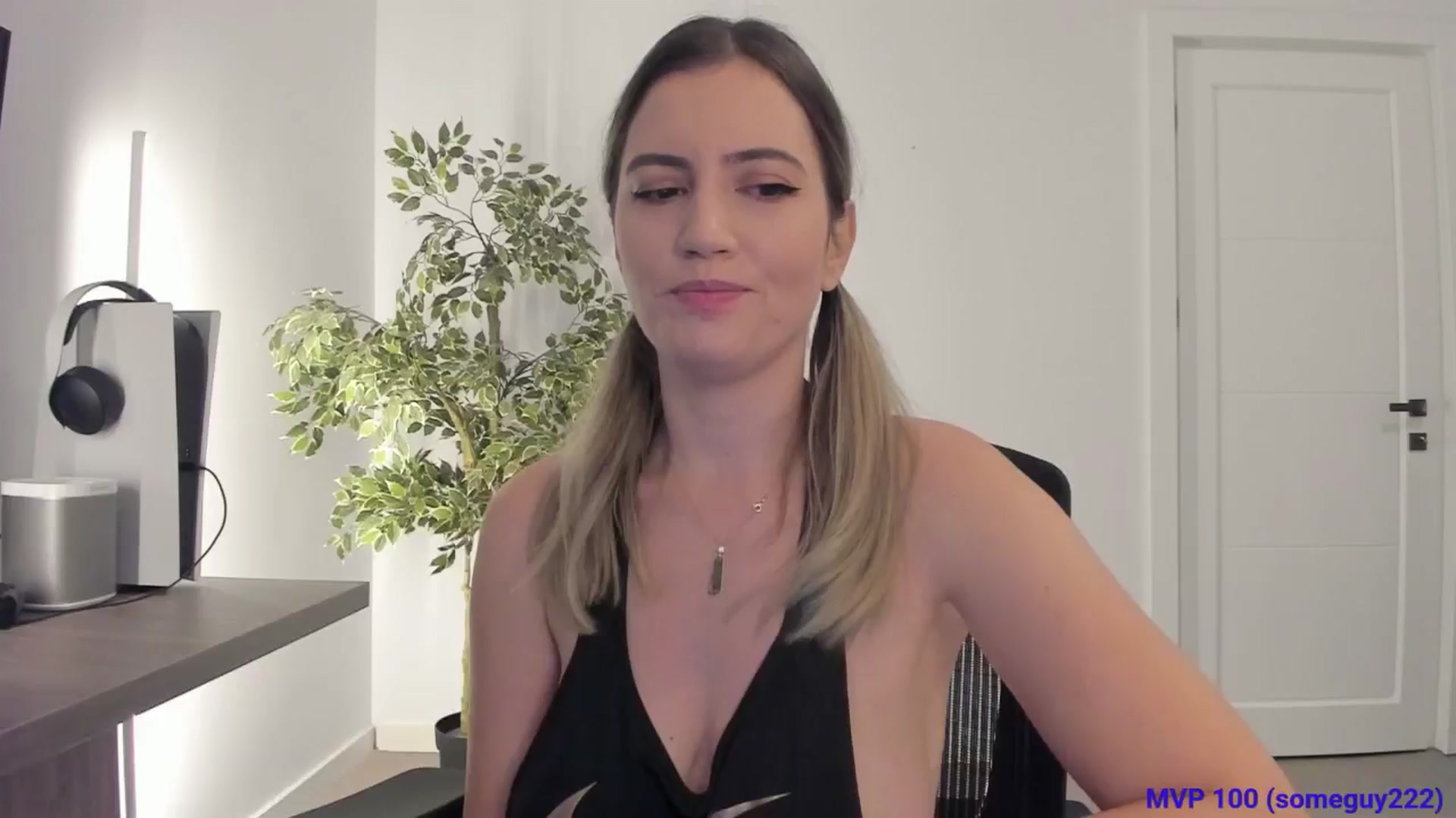 Gallery image thumbnail from happyendings_'s myfreecams stream on, 10/04/2024, 04:37 image 4 of 20