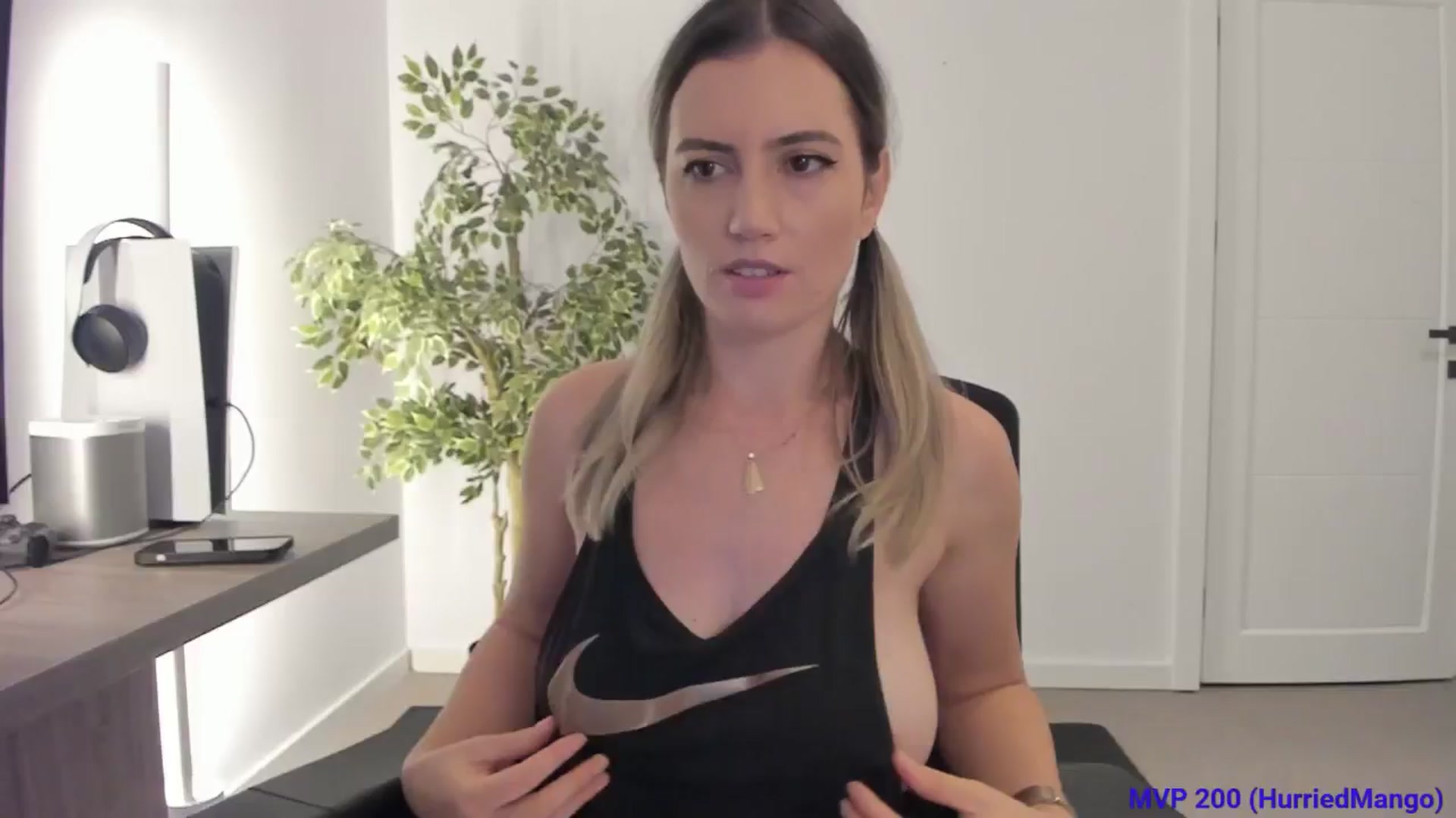 Gallery image thumbnail from happyendings_'s myfreecams stream on, 10/04/2024, 06:45 image 4 of 20