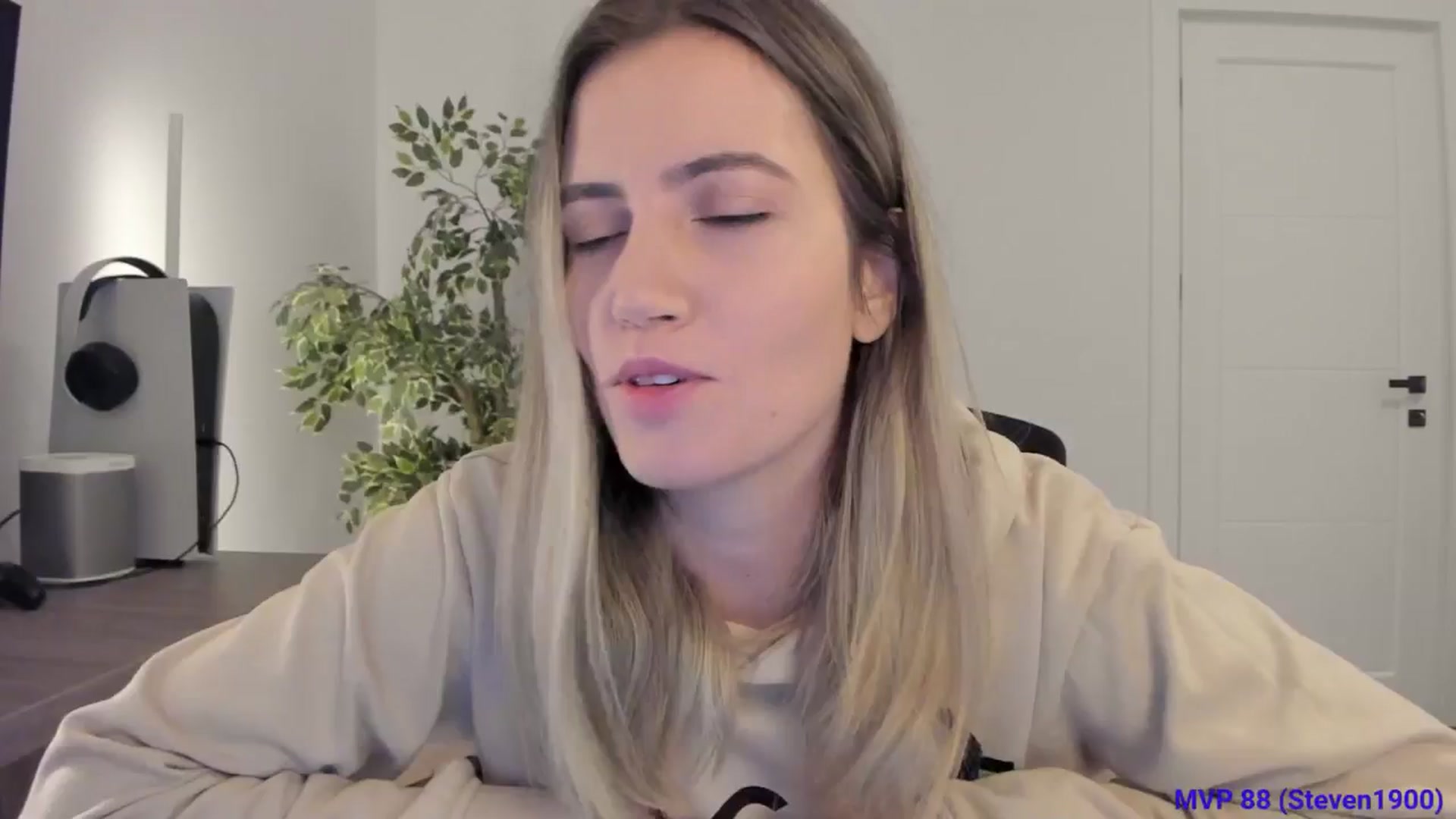 Gallery image thumbnail from happyendings_'s myfreecams stream on, 10/05/2024, 02:46 image 4 of 20