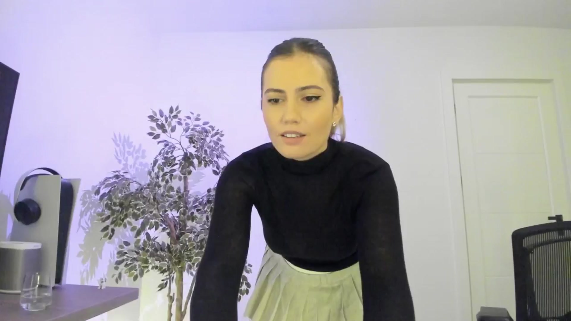 Gallery image thumbnail from happyendings_'s myfreecams stream on, 10/16/2024, 04:05 image 19 of 20